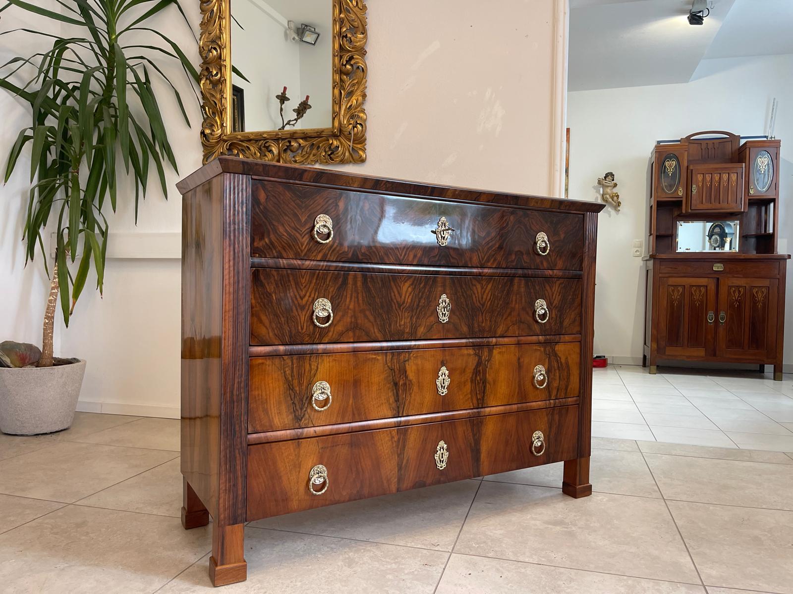 Restaurierte Biedermeier Schreibkommode Nussholz Antiquität G1313