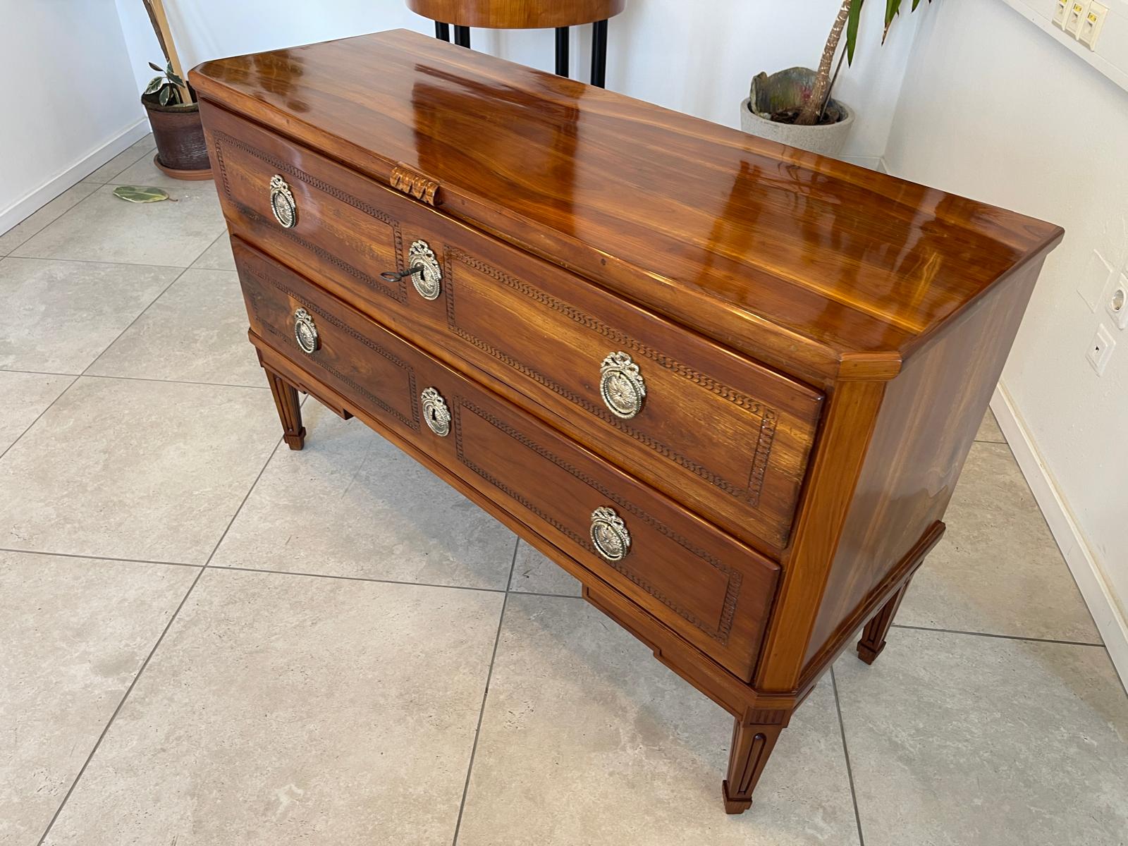 Restautierte Originale Josefinische Kommode Josefinische Kommode, um 1795 G1318