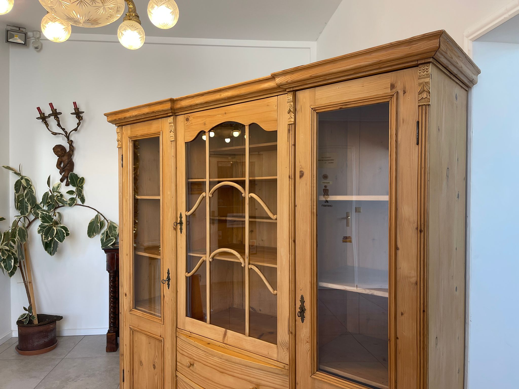 60b73f1a-f92c-4fa8-8987-d4cce1833698-1 Originale Gründerzeit Vitrine Bücherschrank A4981