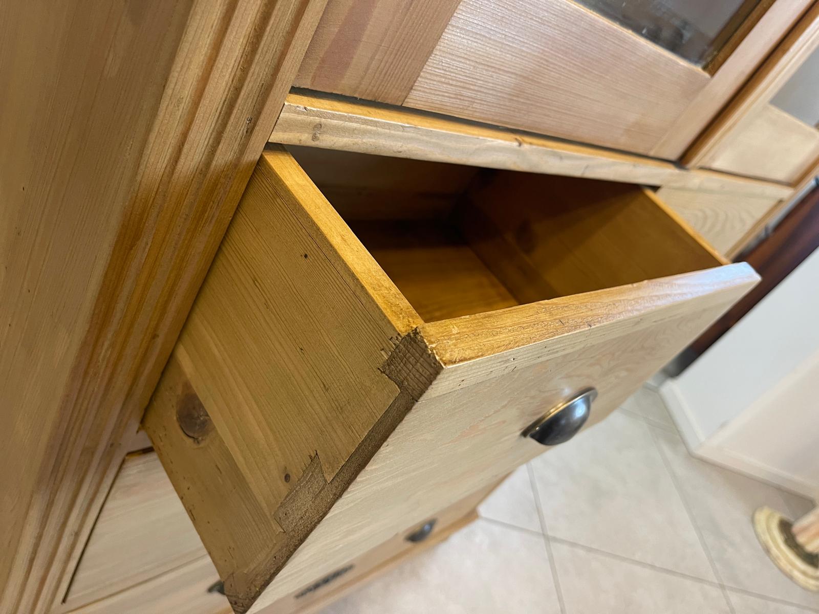 Bäuerliche Vitrine Bauernvitrine Naturholz Bücherschrank Bauernstube G1245