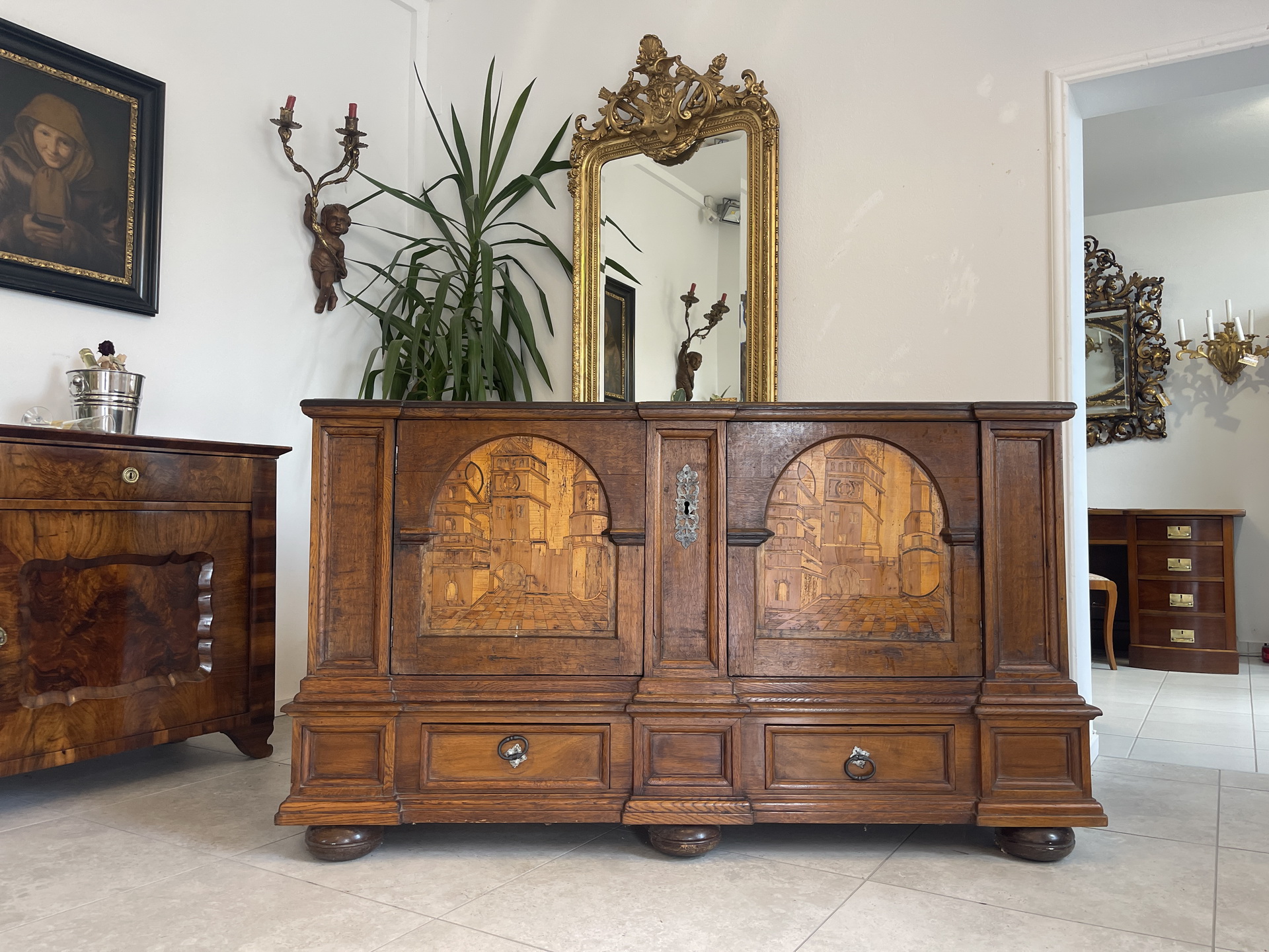 Chesterfield-17 Antike Biedermeier Bauerntruhe aus Naturholz im Originalzustand A4549