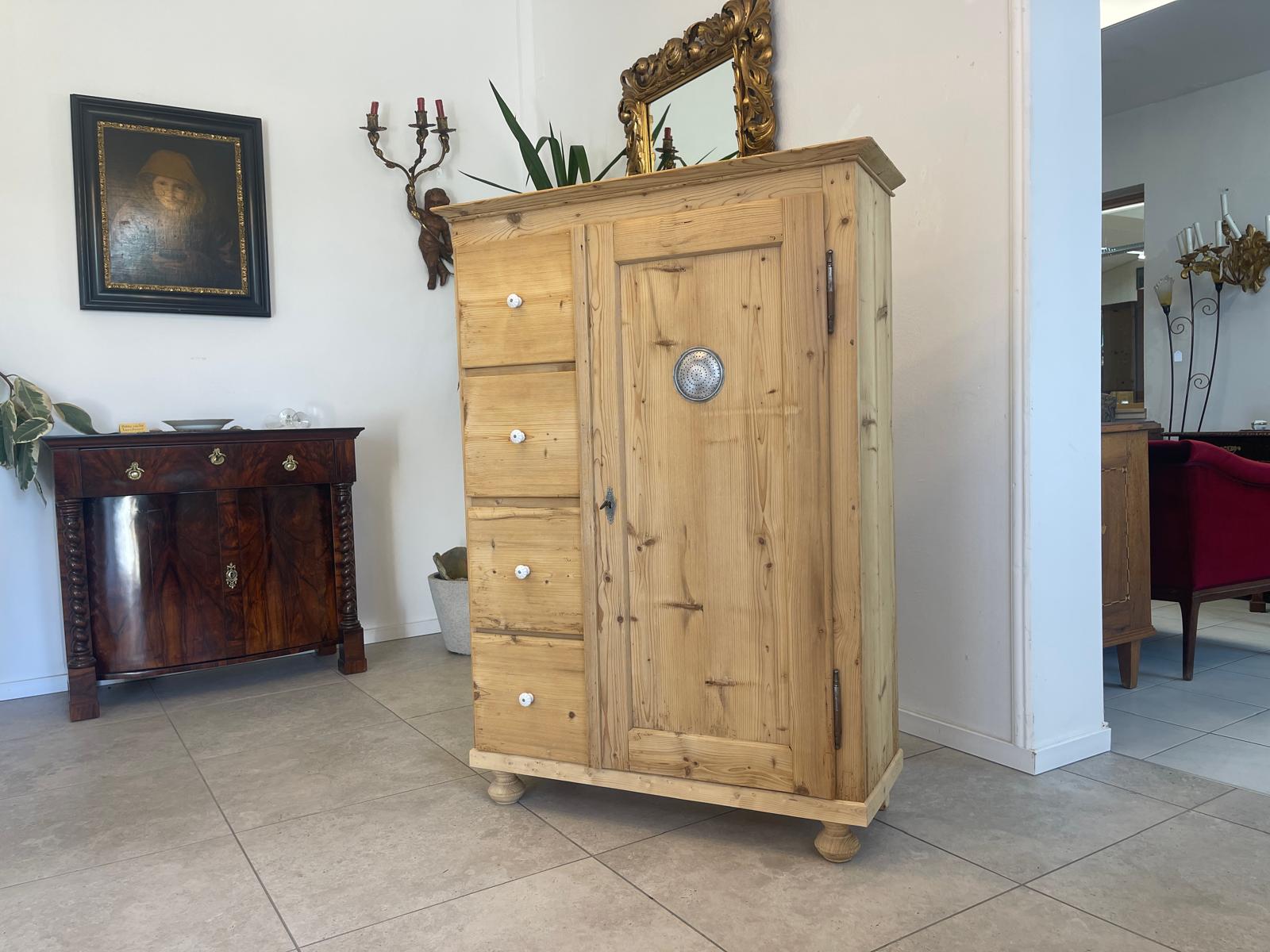 ab9fbf90-f4e7-4f49-be62-70130c98418e Biedermeier Brotschrank Almerschrank Speiskasten A4968