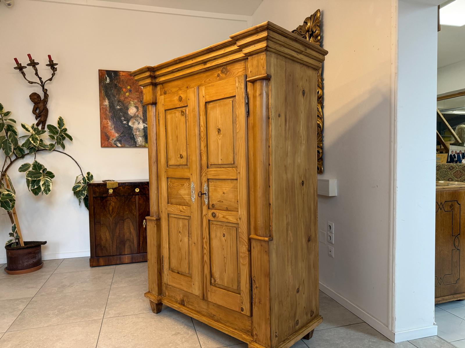 Originaler Bauernschrank Biedermeierschrank Hallenschrank Bauernkasten D1116