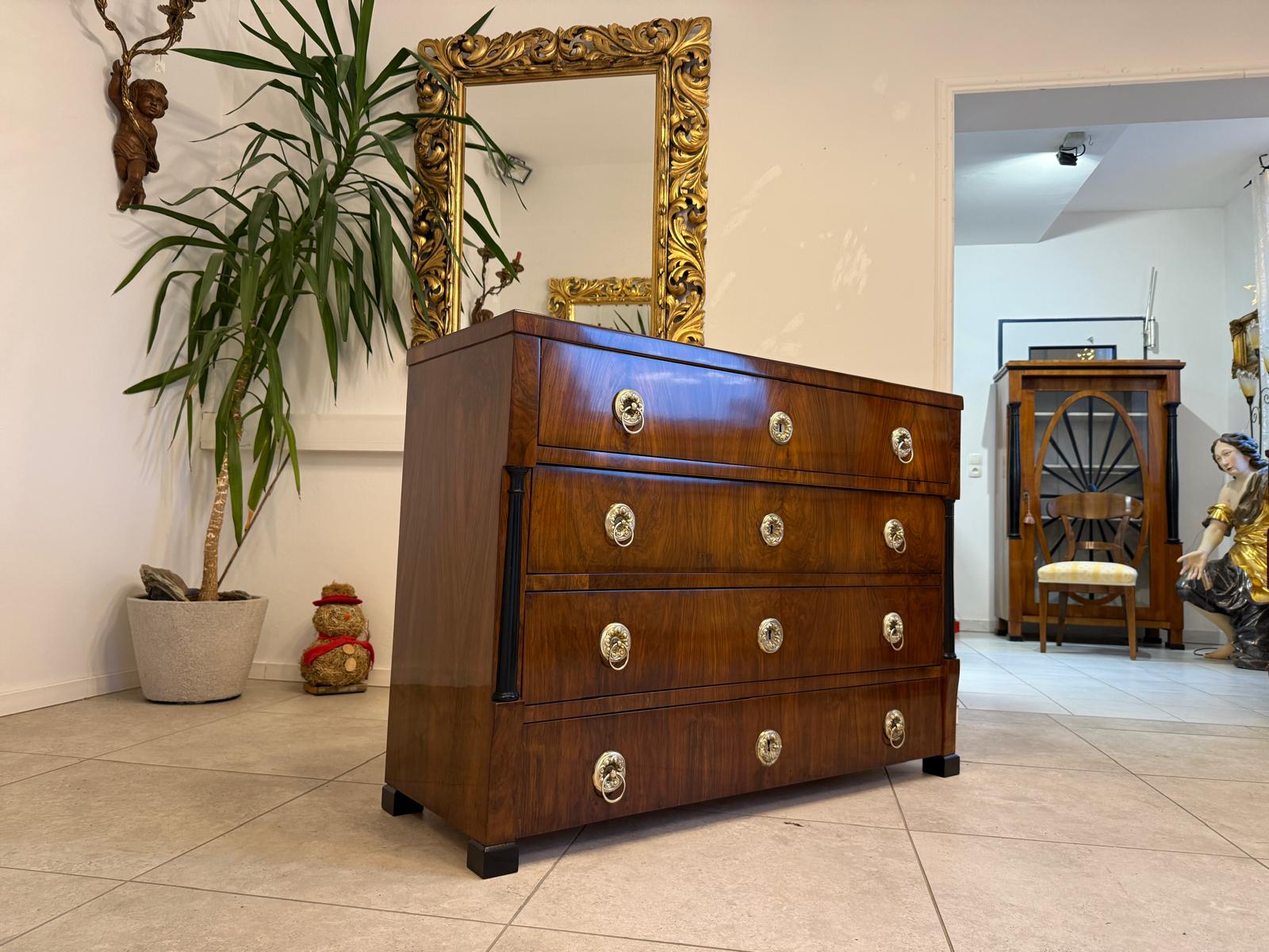 Restaurierte Biedermeier Kommode 4 Ladenkommode Nussholz G2391