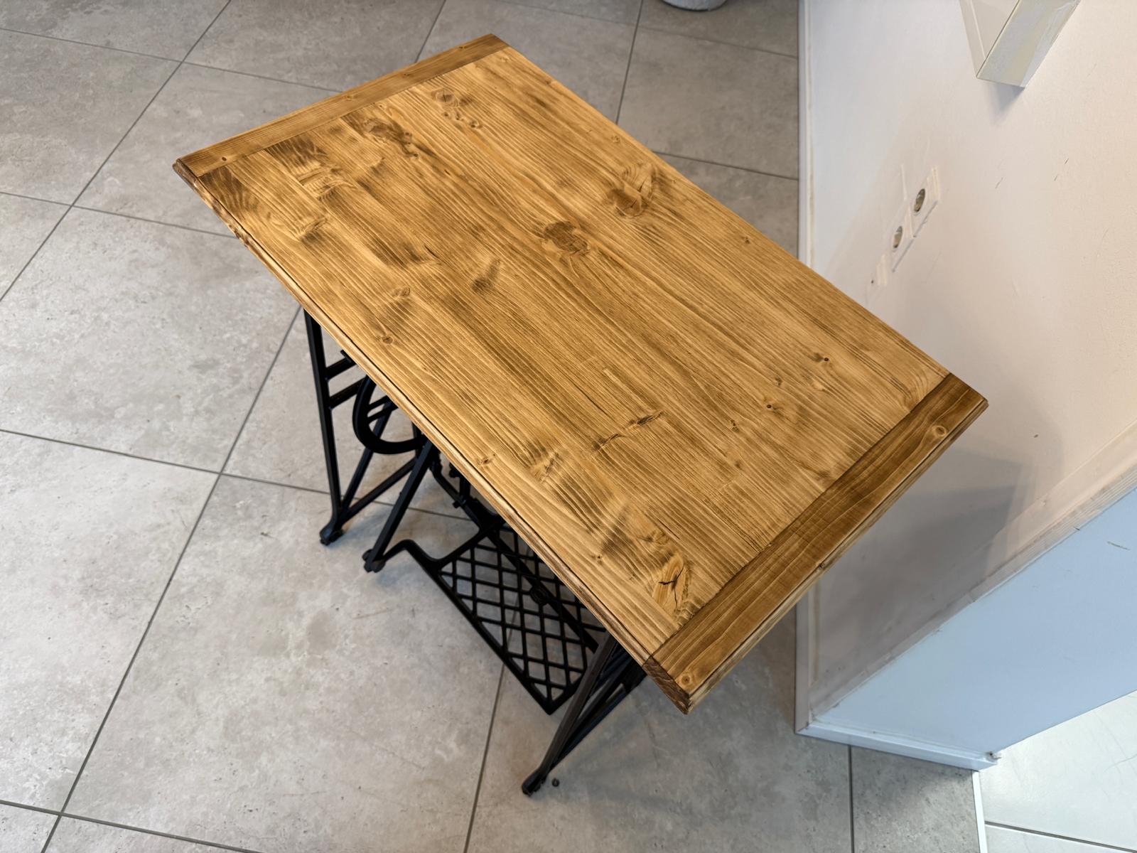 Bäuerlicher Tisch Nähmaschinentisch Gusseisern TraumG2023