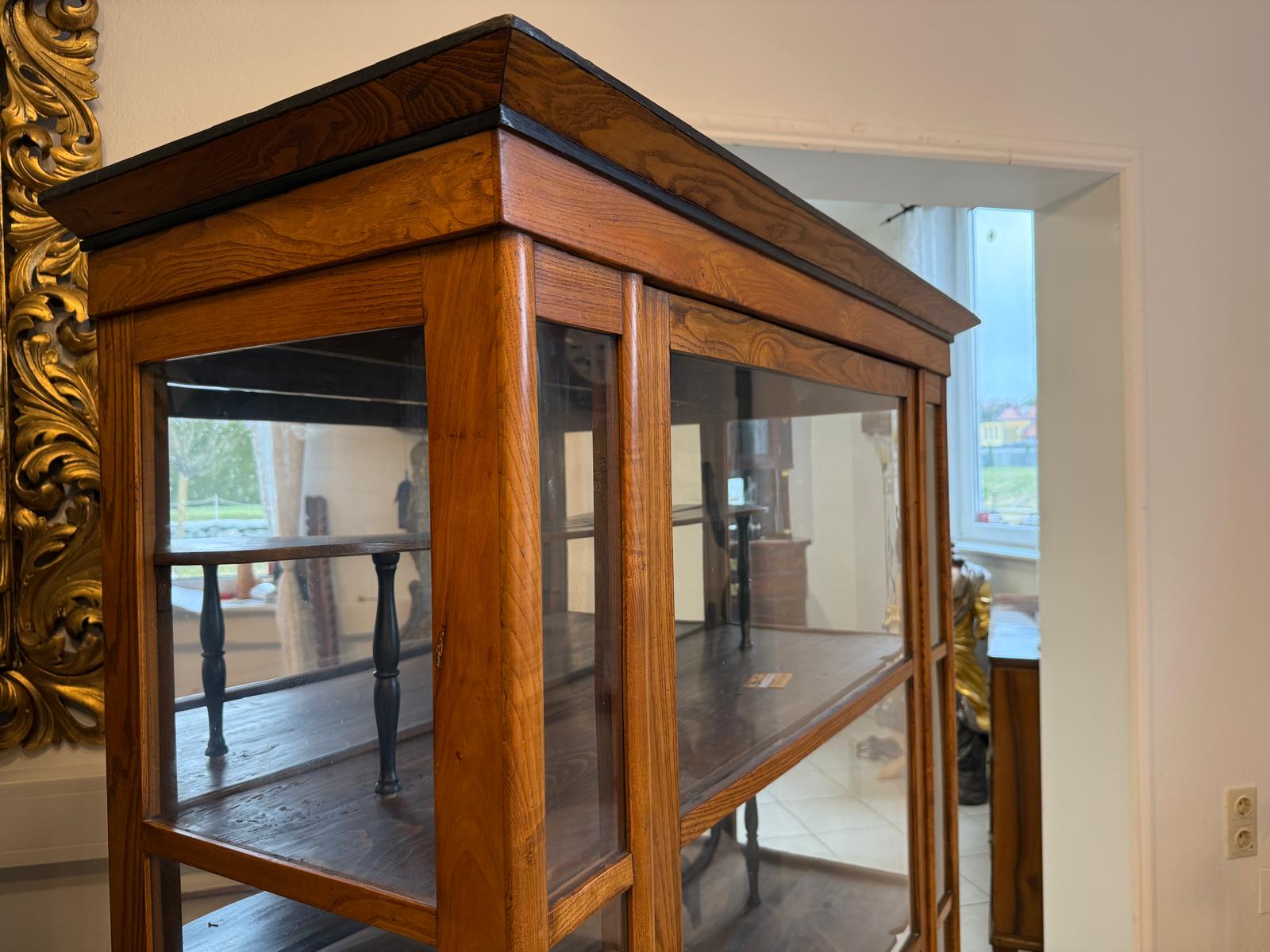 Restaurierte Spätbiedermeier Vitrine Bücherschrank Glasschrank Antiquität D2278