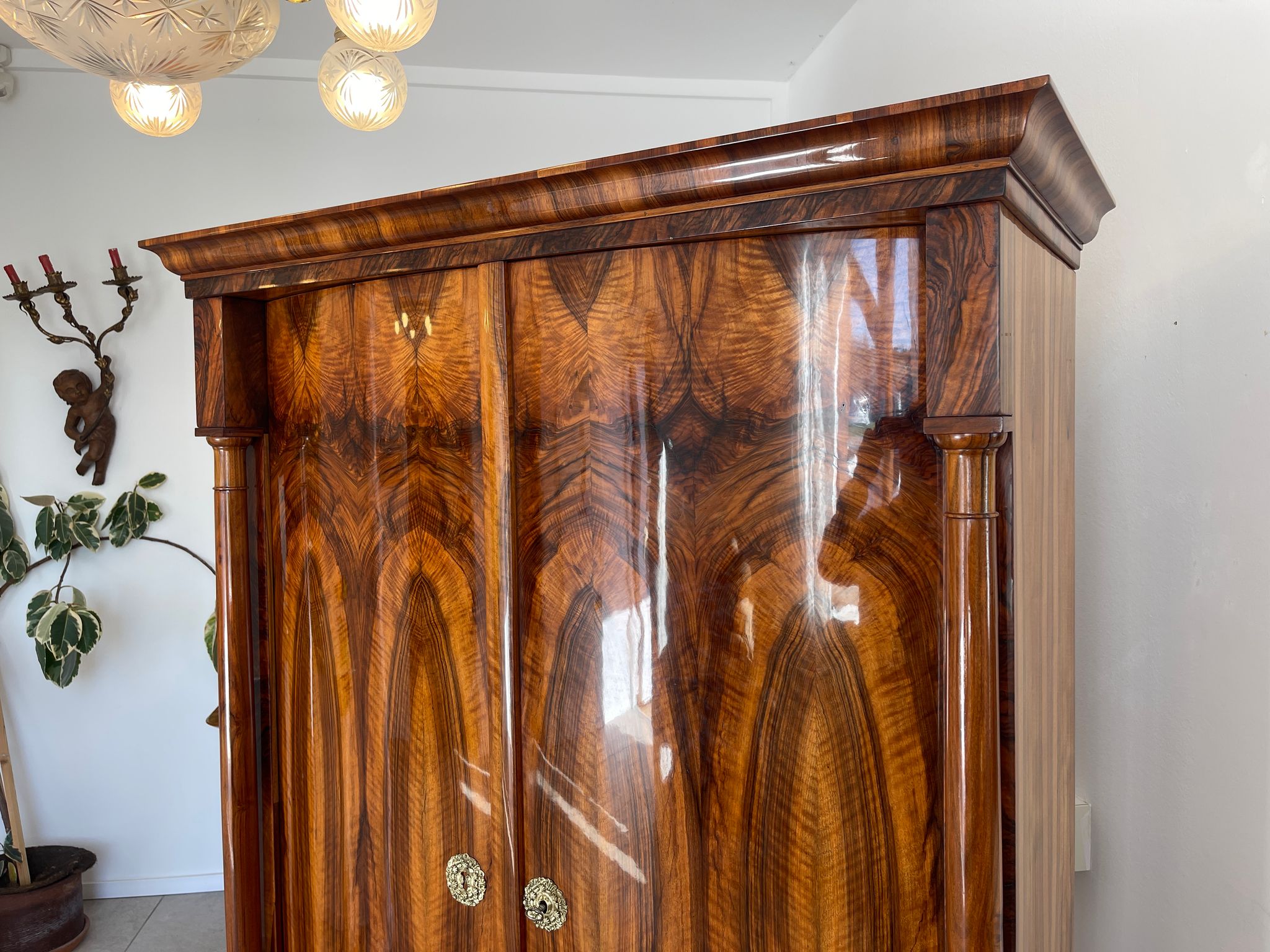 SALE Traum Empire Schrank Säulenschrank Restauriert Antiquität Marketiert G1378