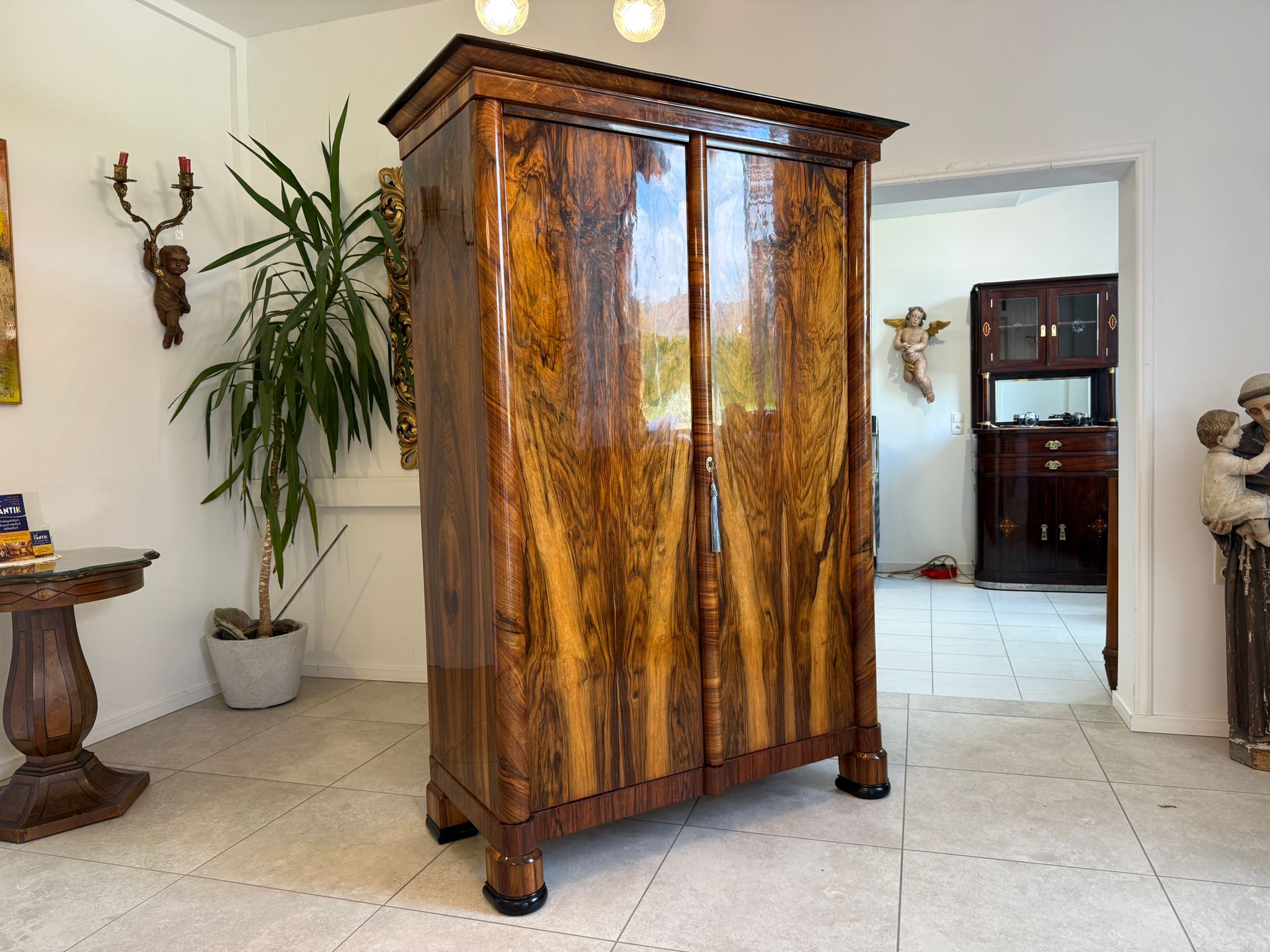 Biedermeier Schrank Kleiderkasten Hallenschrank Antiquität Traum Restauriert D2374