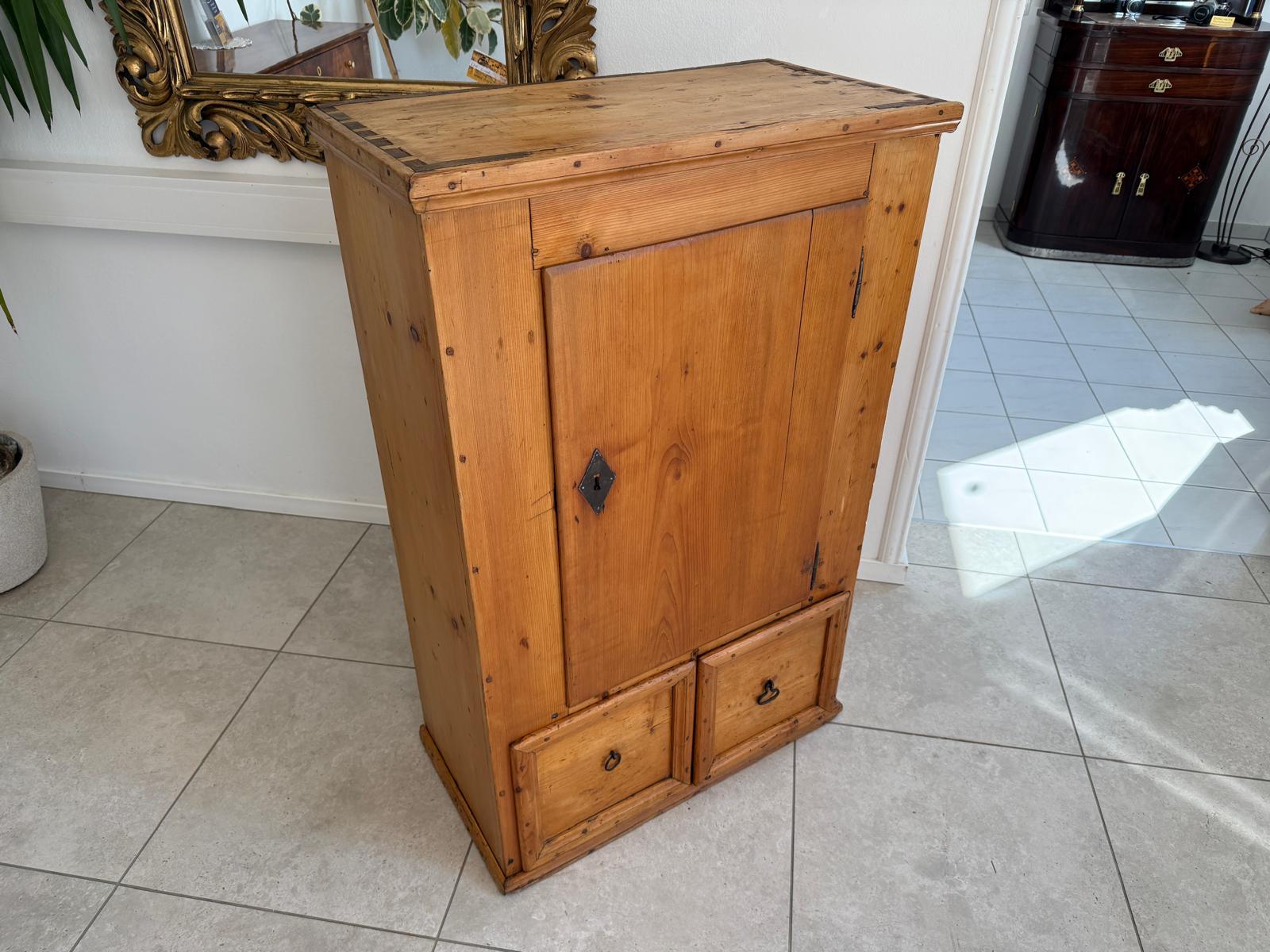 Sale Biedermeier Bauernschrank Barockschrank Tirol D2494