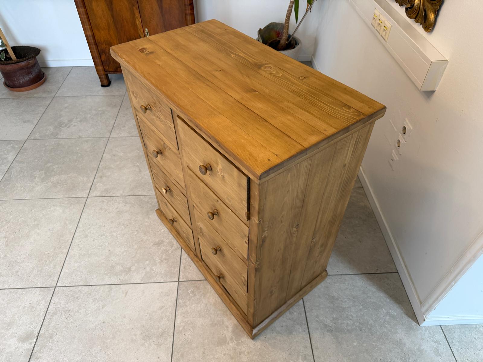 Bäuerliche 8 Ladenkommode Apothekerschrank Altholzkommode Weichholz D2307