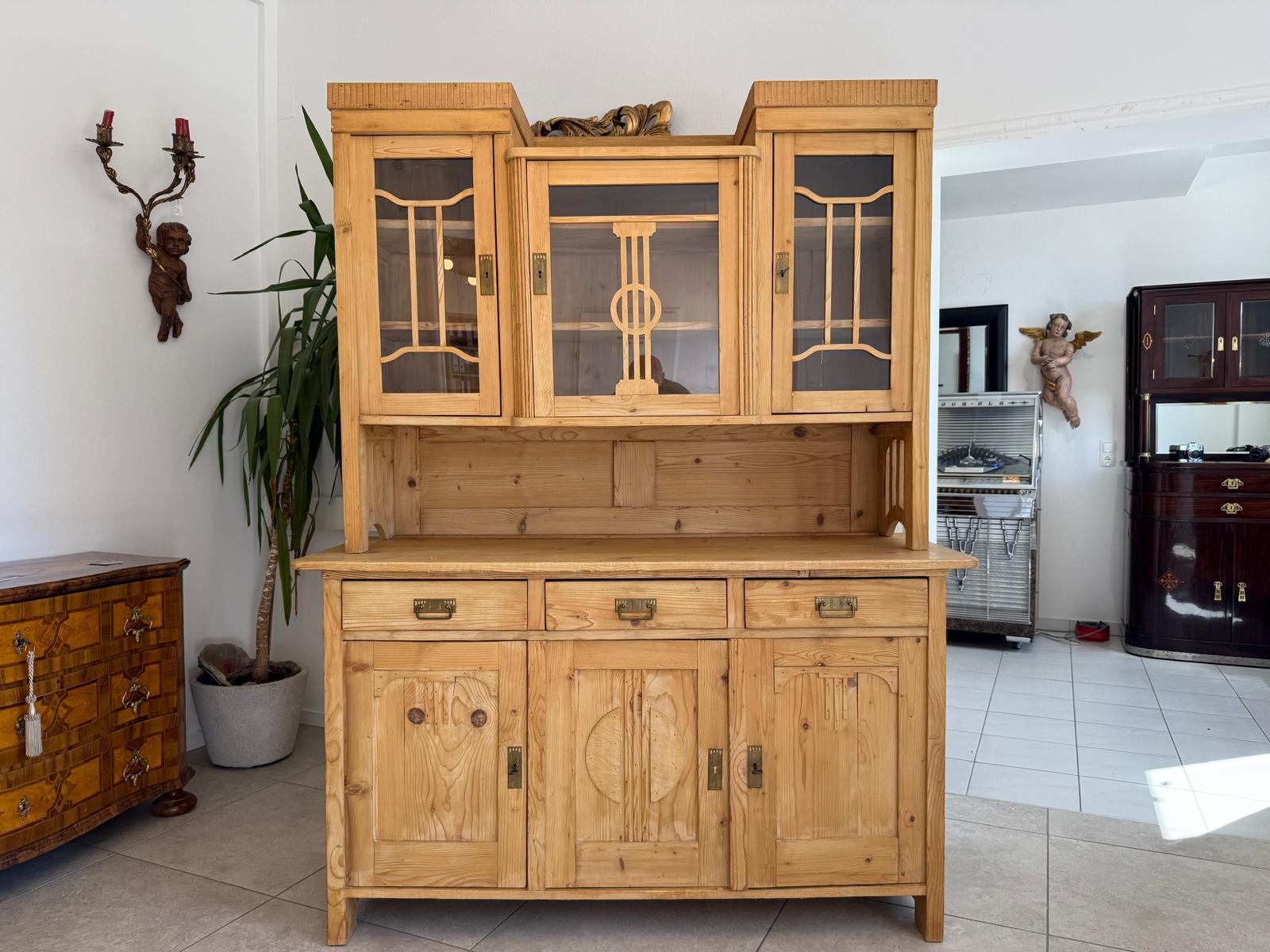 Jugendstil Küchenkredenz Bauernschrank Bauernkredenz D2613