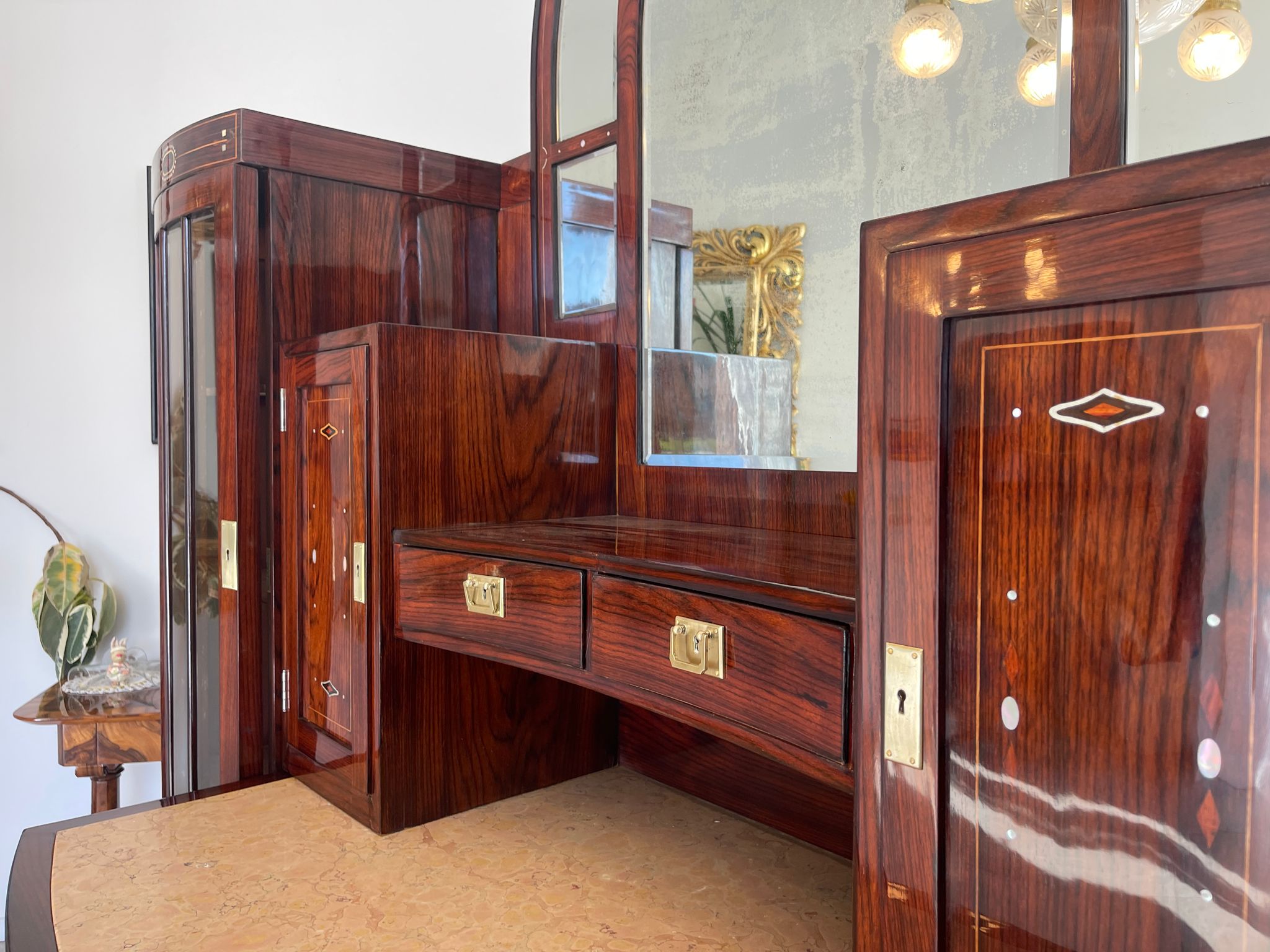 Sale Restauriertes Jugendstil Designerbuffet Bibliotheksschrank Antiquität G1379