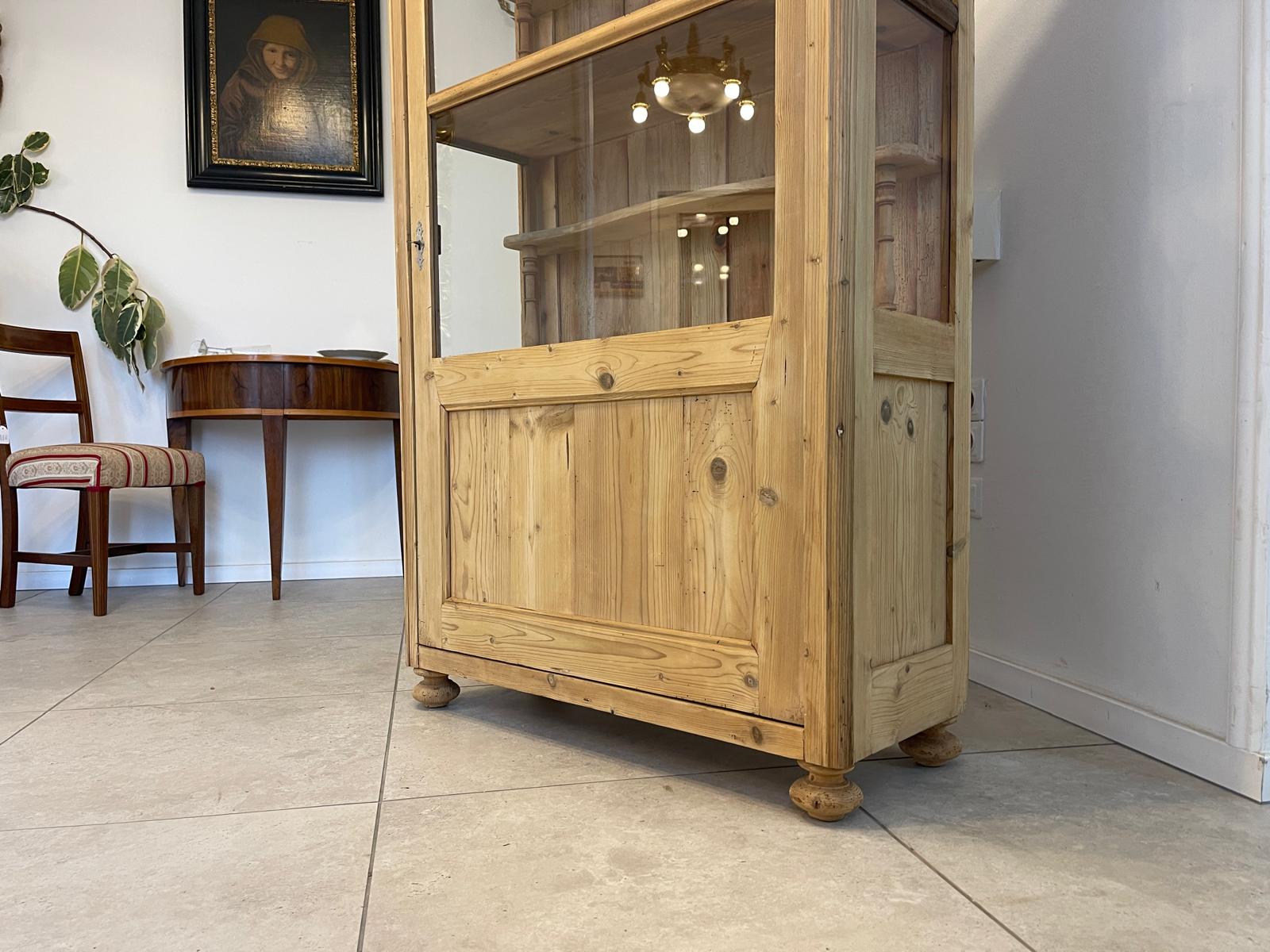 Originale Gründerzeit Bauernvitrine Bauernschrank Bauernvitrine G1059