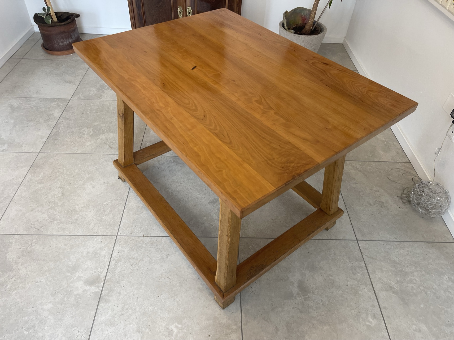 Bauernschrank_195 alter Bauerntisch Massivholztisch Gasthaustisch B1513