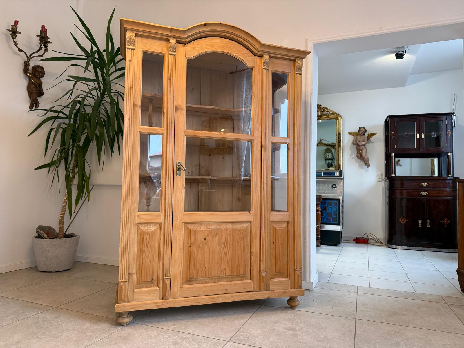 Bäuerliche Vitrine Bauernvitrine Bauernschrank Naturholz Bücherschrank D1062