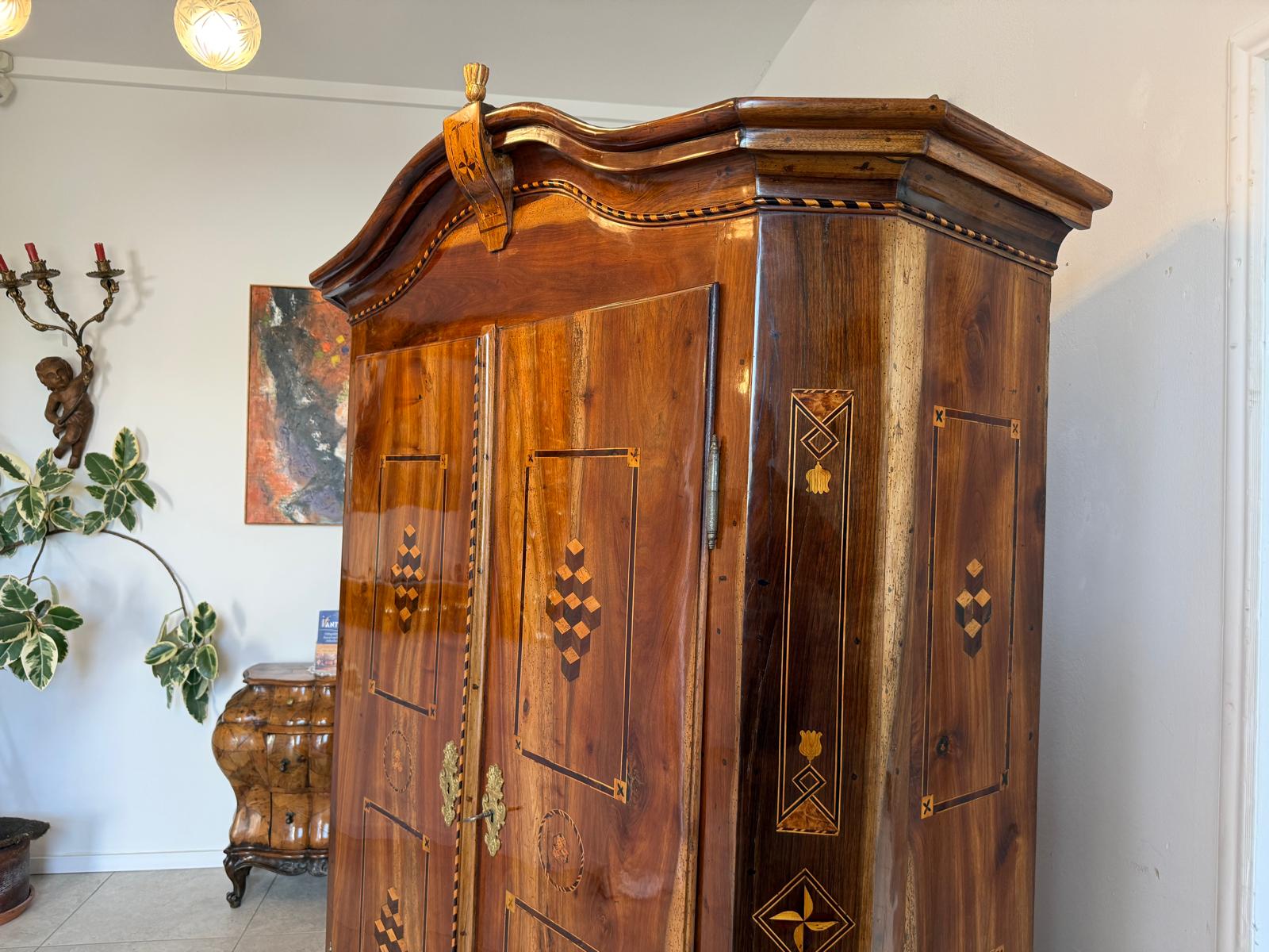 Barocker Hallenschrank Barockschrank Maria Theresienschrank D1179