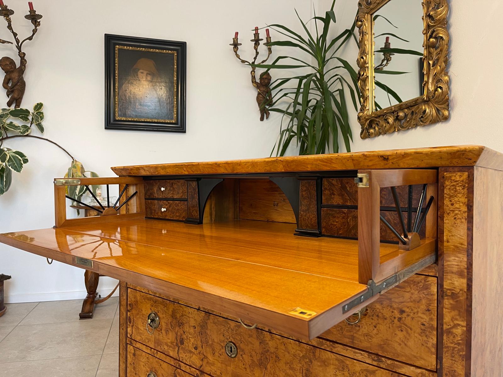 Restaurierte Biedermeier Schreibkommode Sekretär Nussholz Antiquität G1506