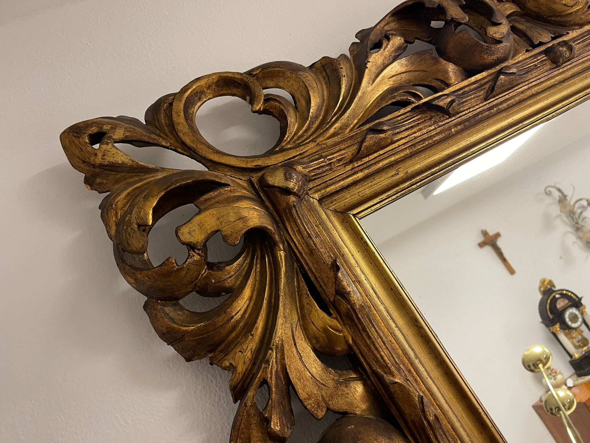 5a4ffdd4-80fe-43fe-9d41-77e31e5cbece Florentiner Spiegel Akanthusblattschnitzkunst A4693