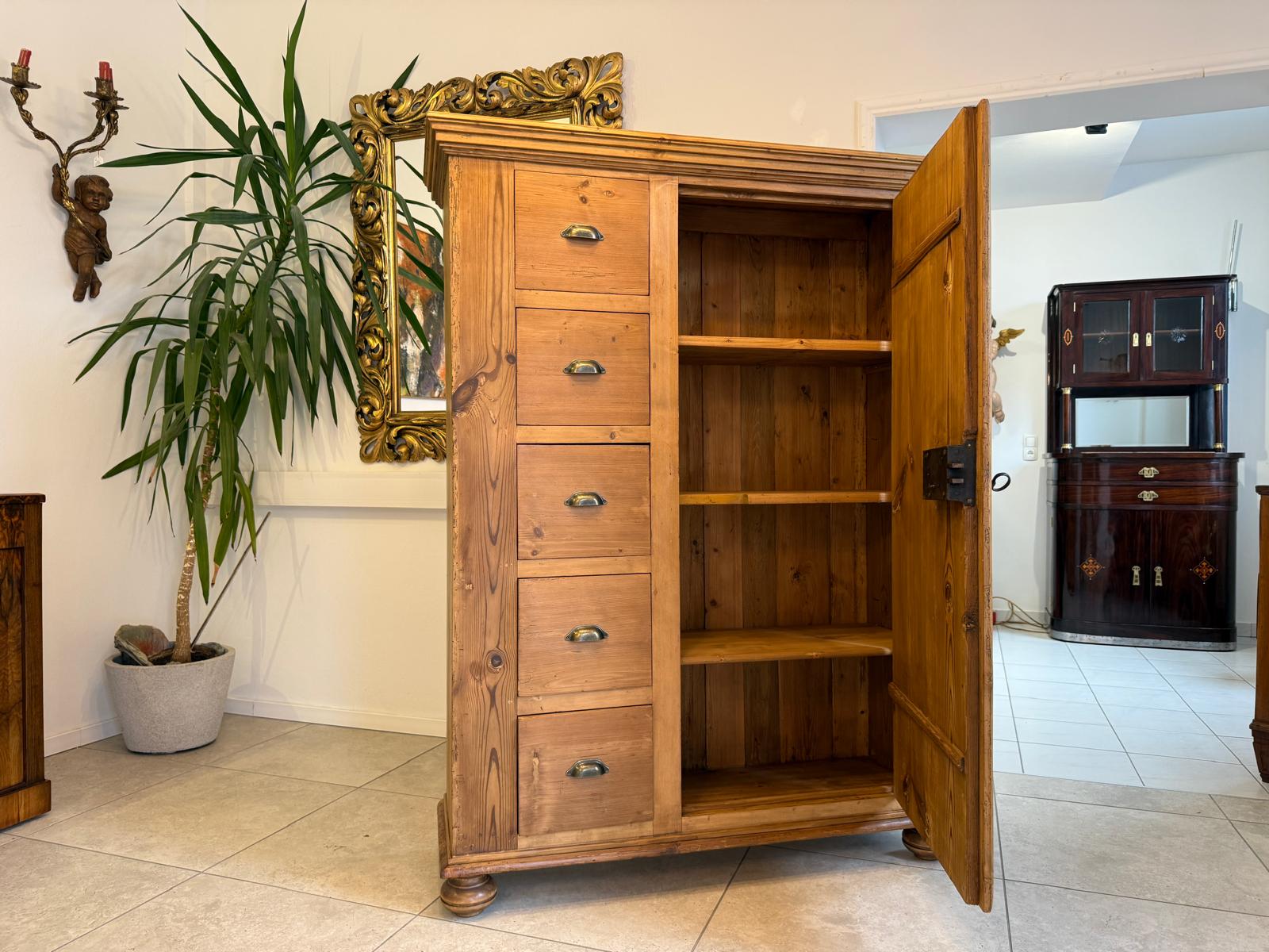 Barocker Brotschrank Almerschrank Vorratsschrank Bauernkasten Antik D1119