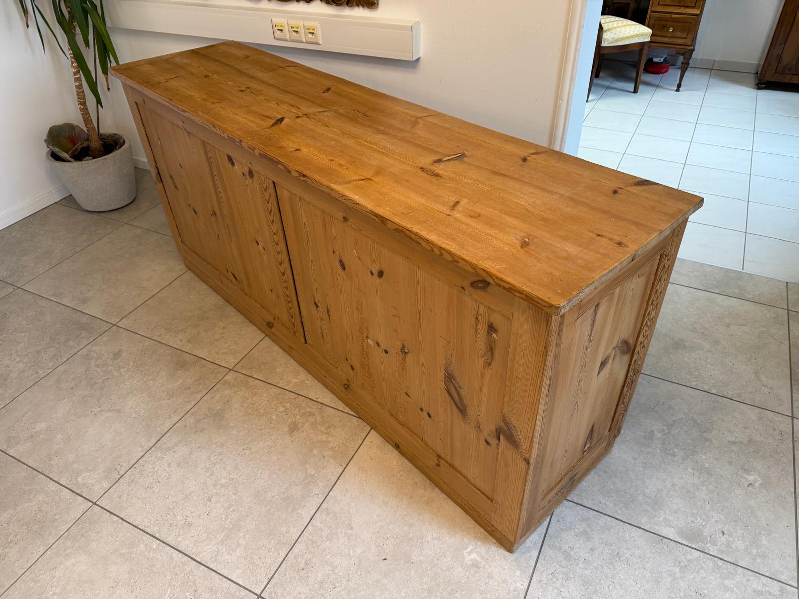 Urige bäuerliche Bar Altholz Vintage Verkaufstheke Schneidertisch G2256