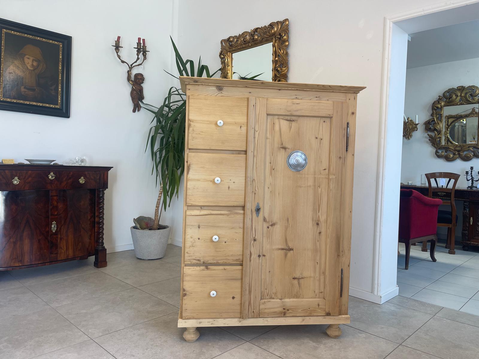 5ddb0a0a-b72f-4bee-be89-e9d83e16fca5 Biedermeier Brotschrank Almerschrank Speiskasten A4968