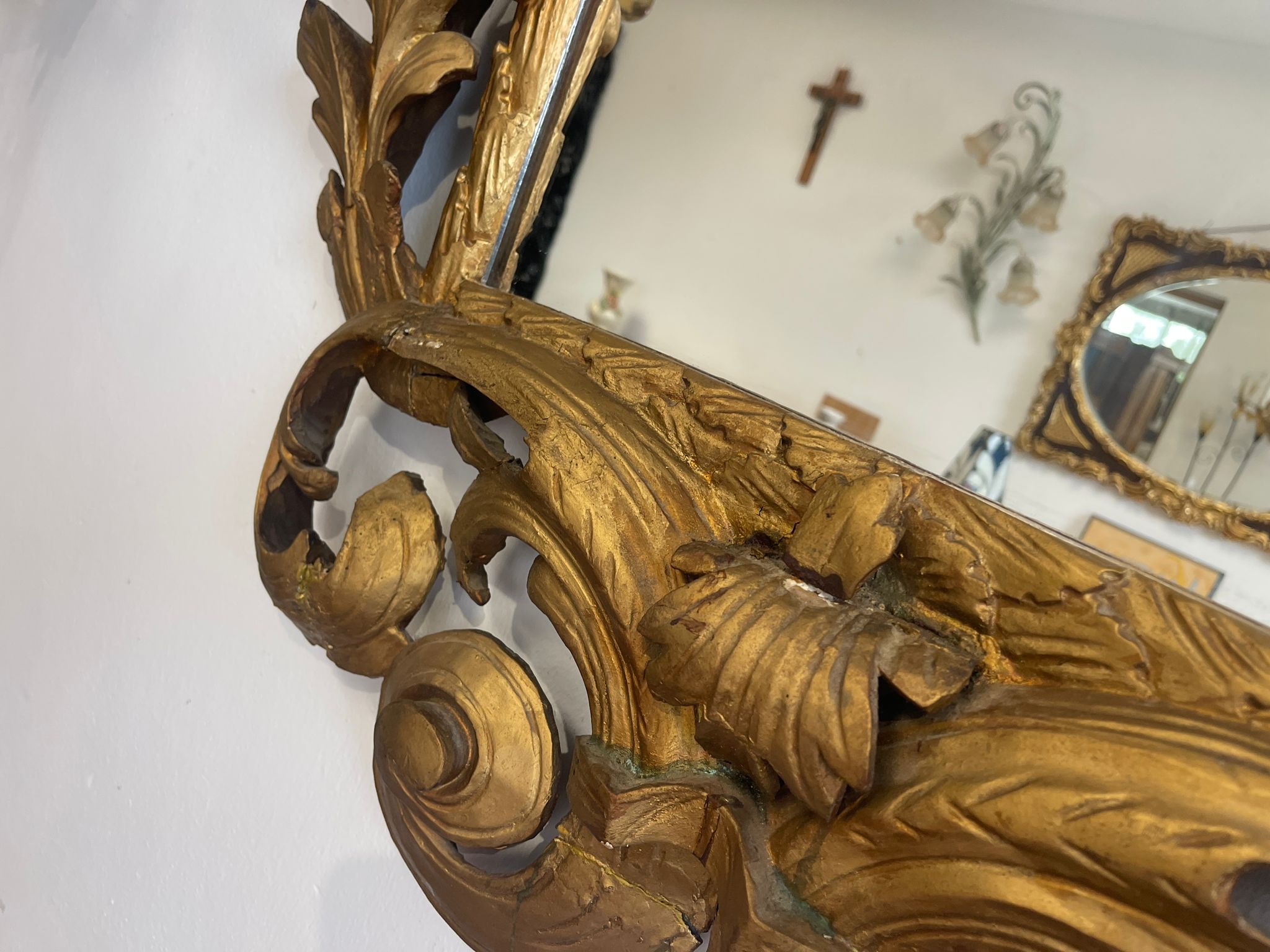 57d88eda-c6f7-421d-93b8-b3305ddc364a Florentiner Spiegel Akanthusblattschnitzkunst A4936