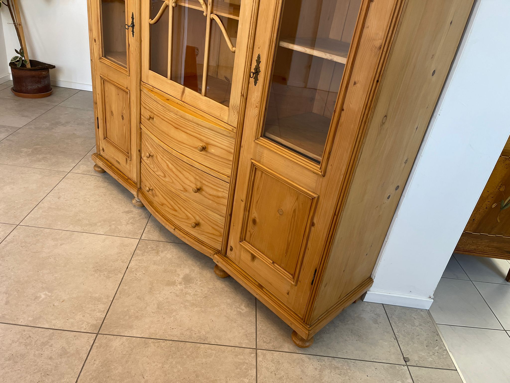 fa68964b-55ad-4d6b-9eb0-644b0ddc4565 Originale Gründerzeit Vitrine Bücherschrank A4981
