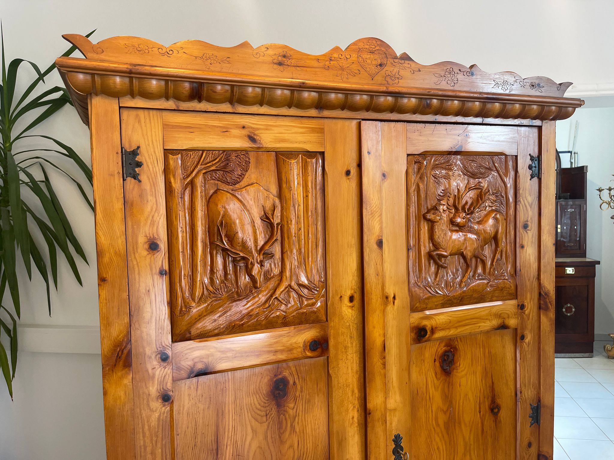 Zirbenholz Schrank Kasten Bauerschrank Kleiderkasten Bauernmöbel G1535