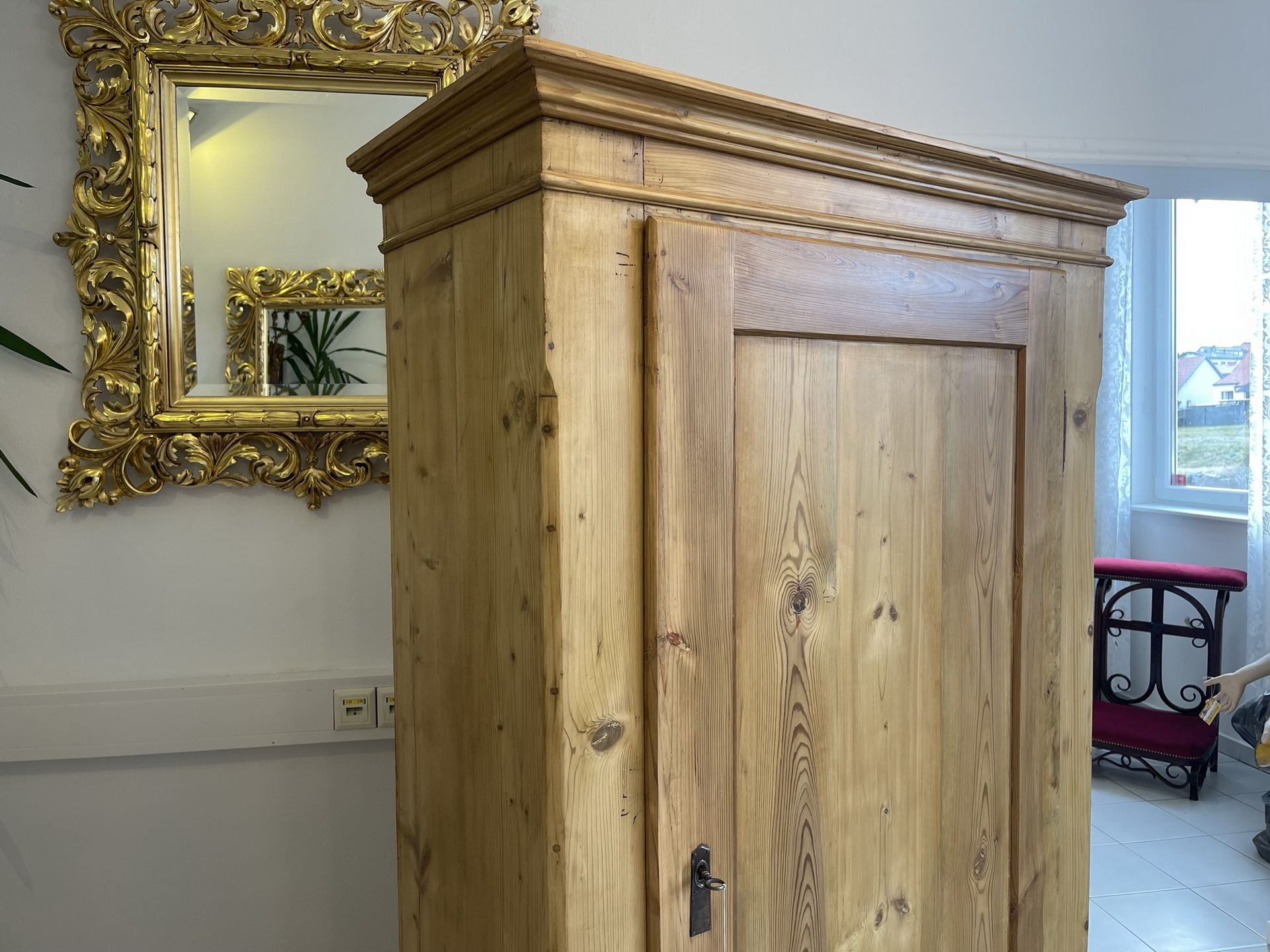 Antik-Biedermeier-Empire_164 uriger Biedermeier Schrank Kleiderkasten B1257