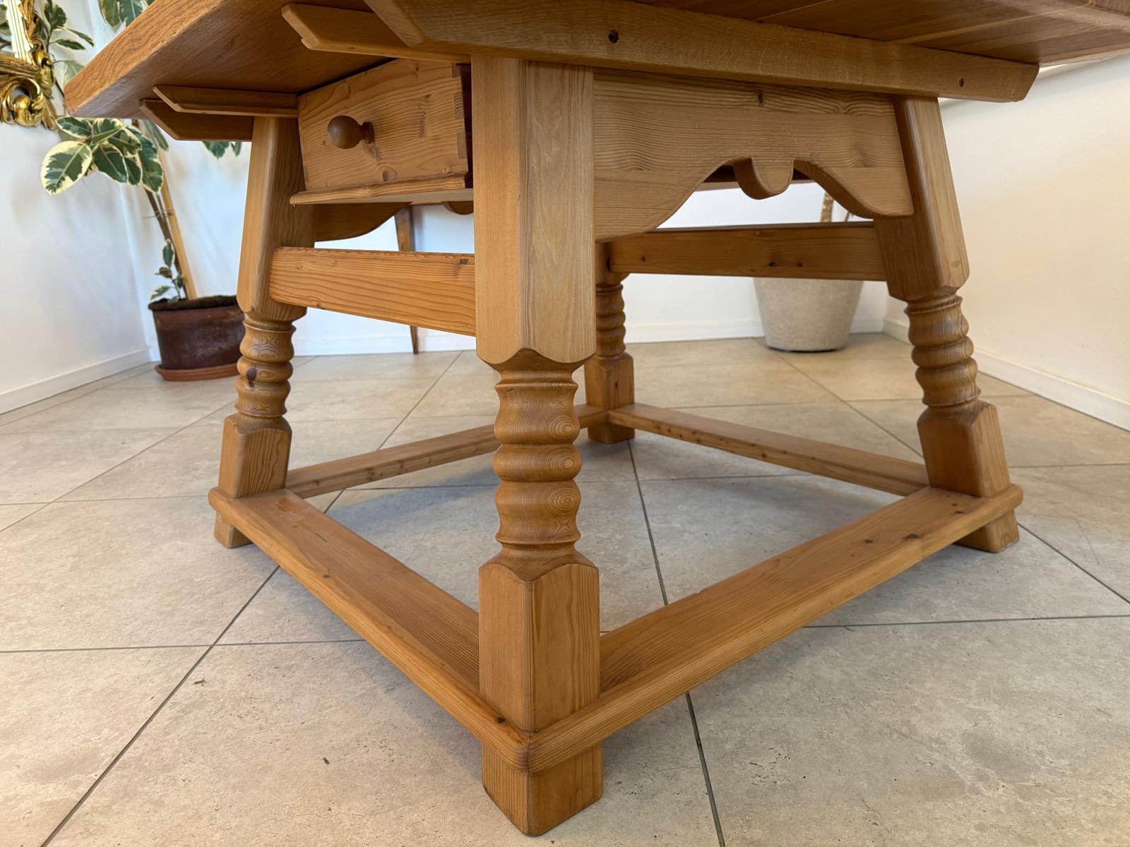 Jogltisch Bauerntisch Eichenholz Hüttentisch Bauernmöbel G2276