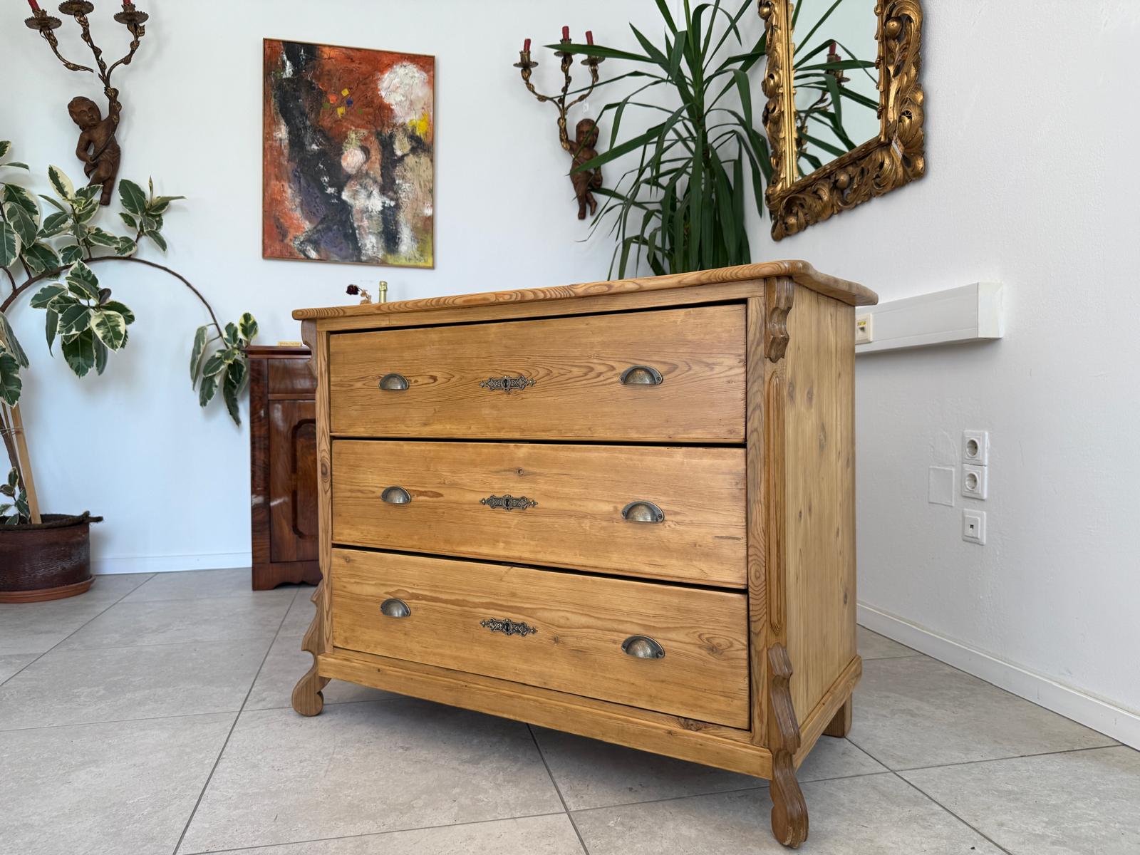 Restaurierte Gründerzeit 3 Laden Kommode Luize Phillipe Weichholz G1845