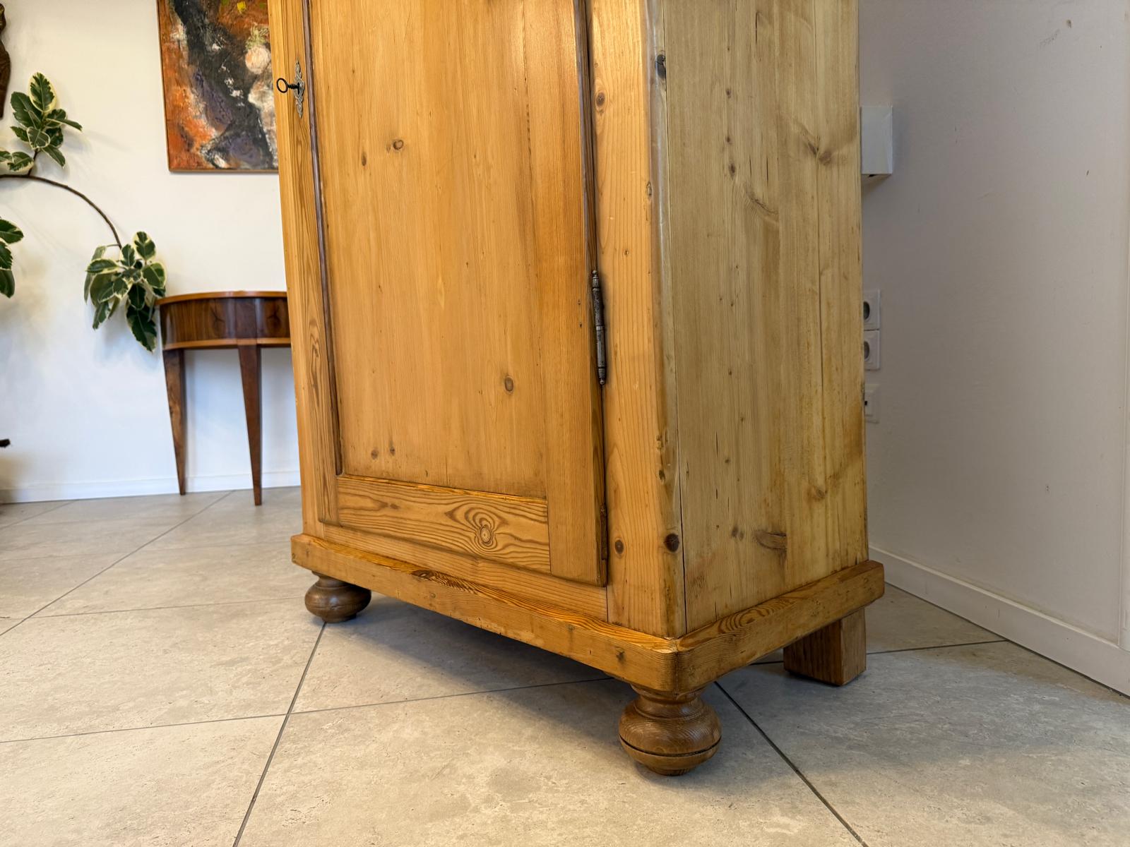 Restaurierter 1 türiger Bauernschrank Biedermeier Naturholzschrank G2255