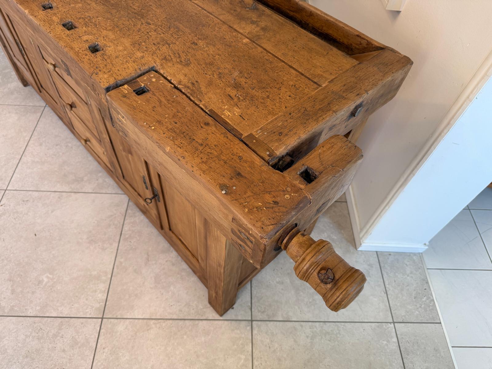 Urige Hobelbank Werkbank Pult Tresen Ladenschrank G2184