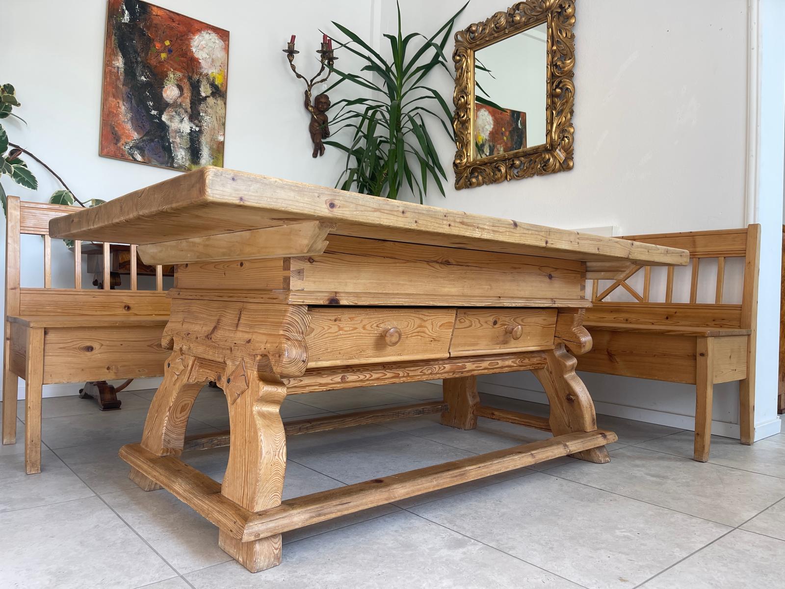 Bäuerliche Bauernsitzgruppe Ensemble Jogltisch Bauernstube Sessel Naturholz Antik G1701-1