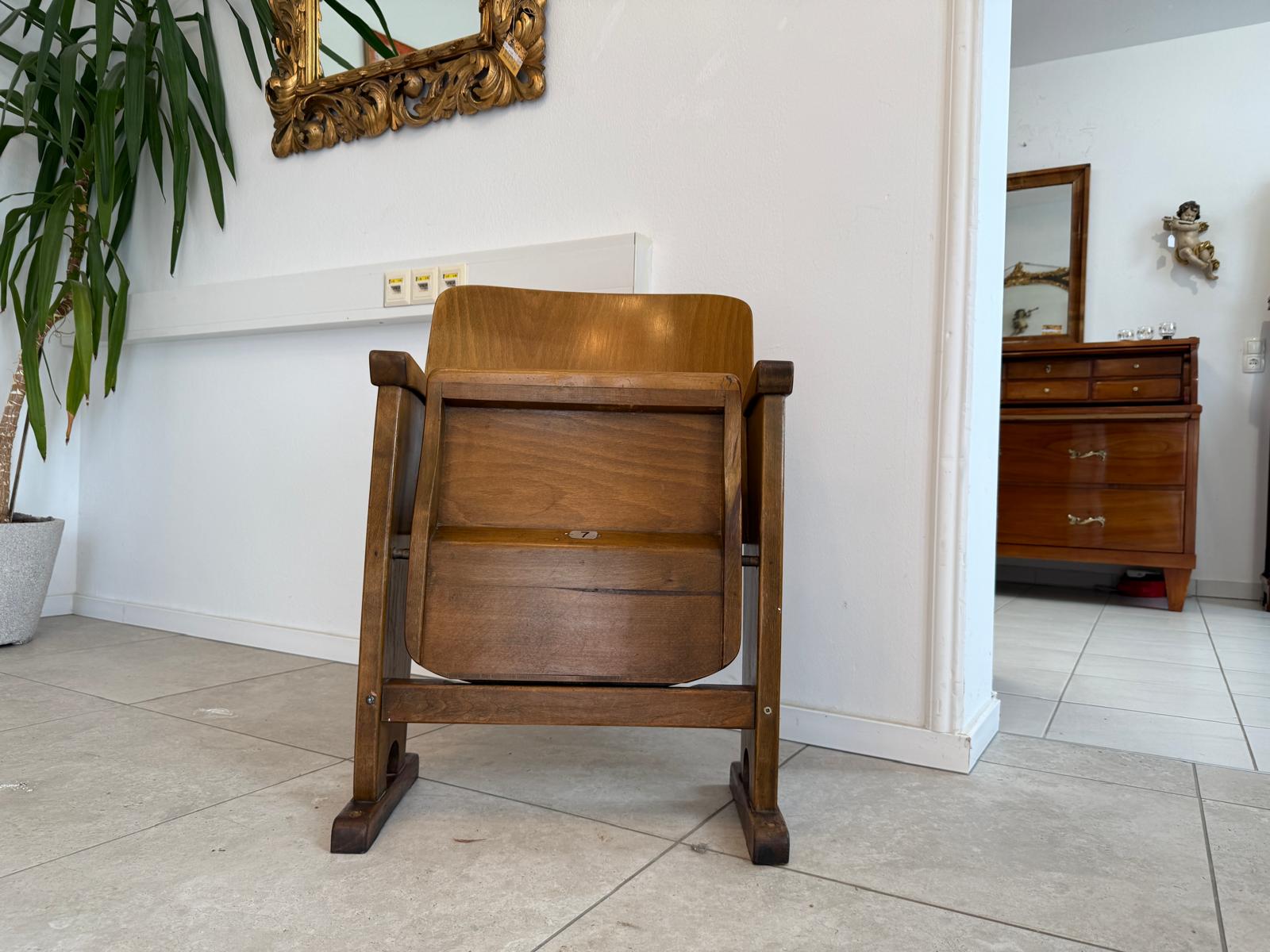 Original Kinosessel 1er Sitz Klappstuhl Stuhl Nostalgie G1722