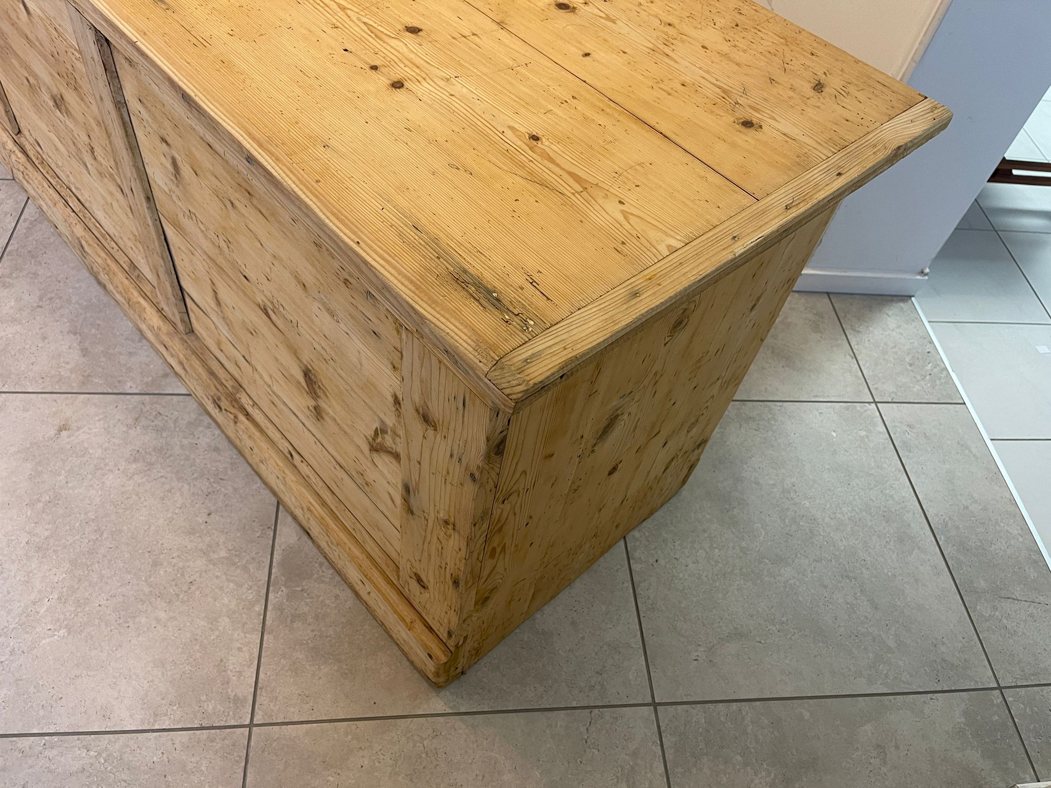 Urige bäuerliche Bar Anrichte Altholz Vintage Verkaufstheke G1077