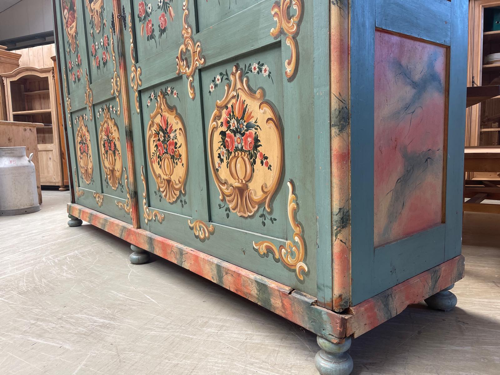 Antiker Sakristei-Schrank Antiquität Rarität Apostelschrank Bauernschrank Handbemalt G1304