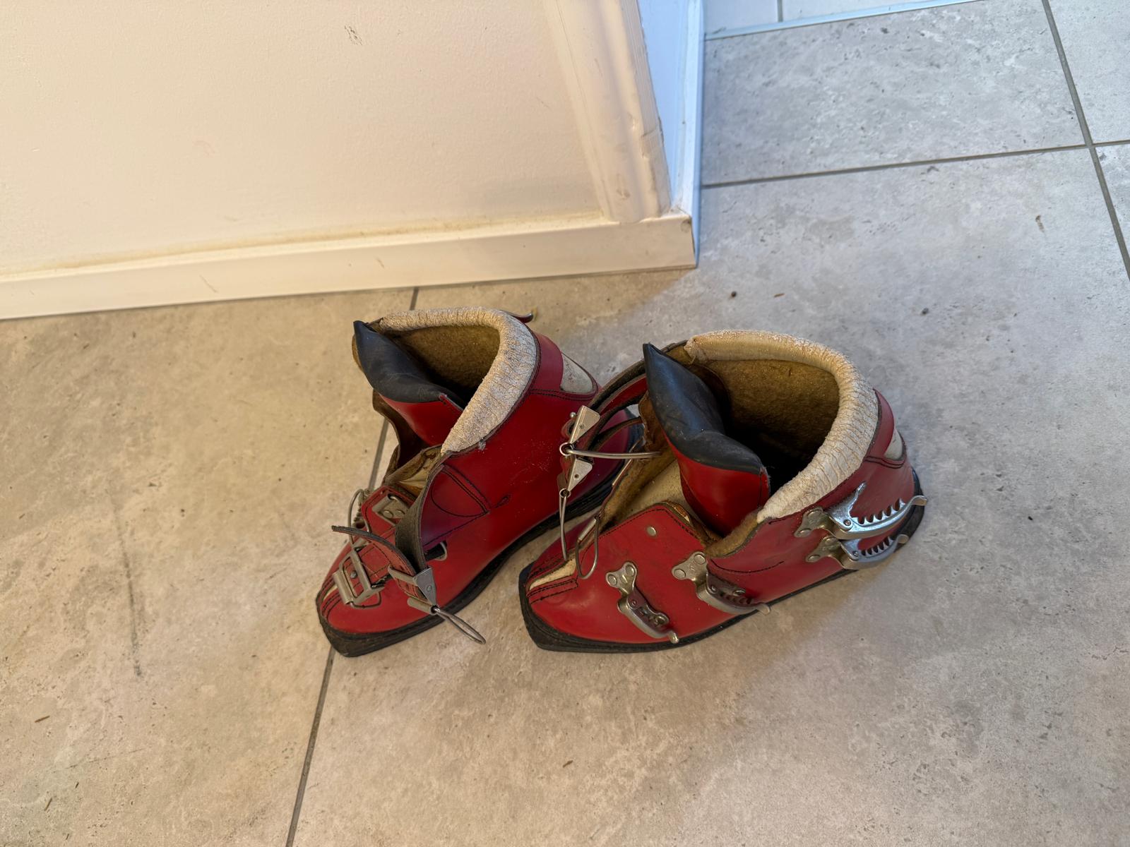 Retro Ski Schuhe Oldschool 1970 D1054