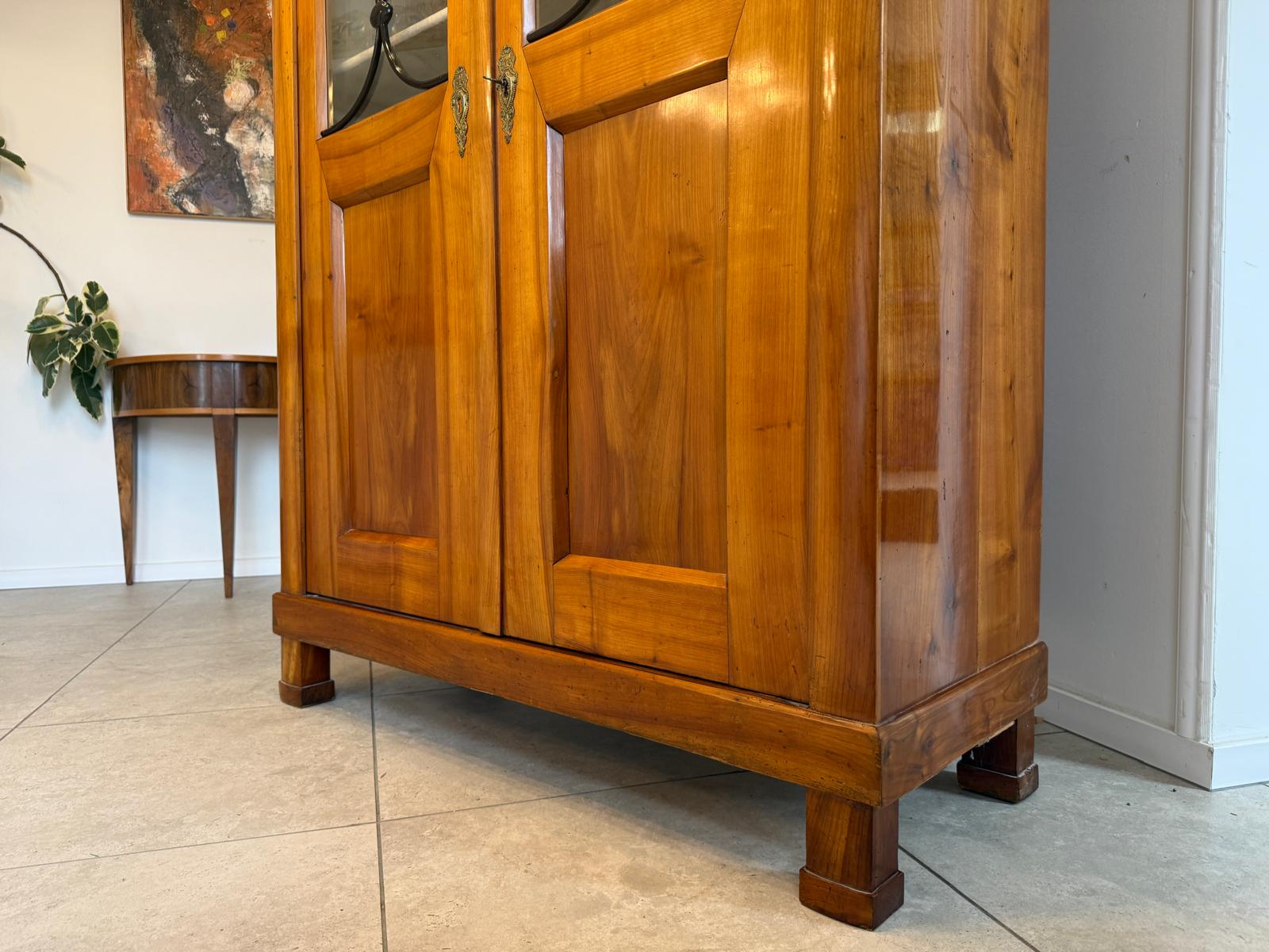 Sale Restaurierte Biedermeier Vitrine Bücherschrank Glasschrank D1069