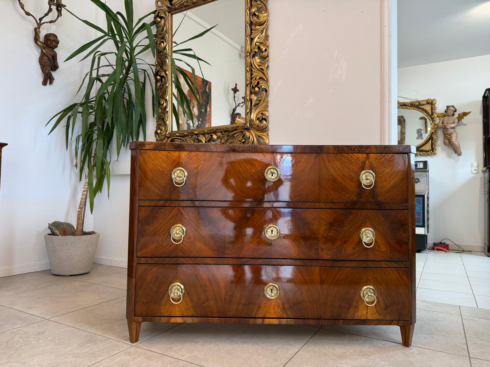 Biedermeier Kommode 3 Ladenkommode Nussholz Antiquität D2480