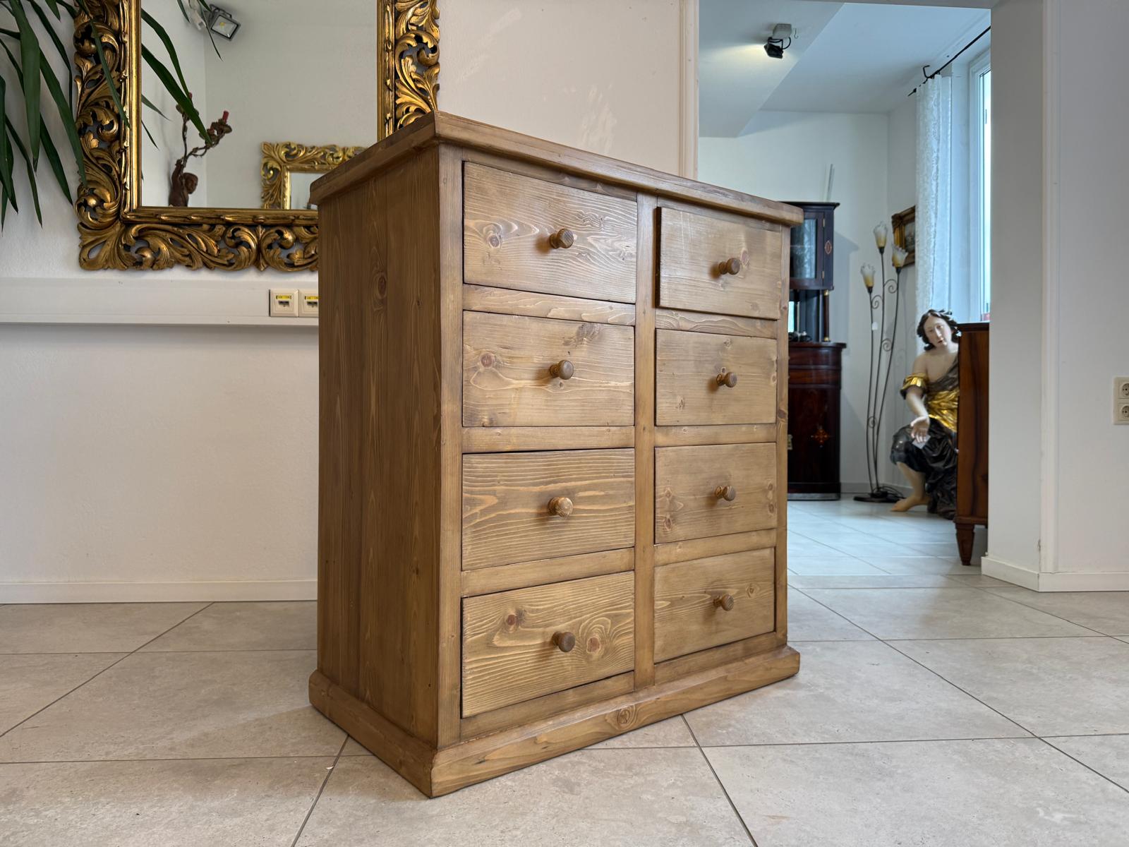 Bäuerliche 8 Ladenkommode Apothekerschrank Altholzkommode Weichholz D2307
