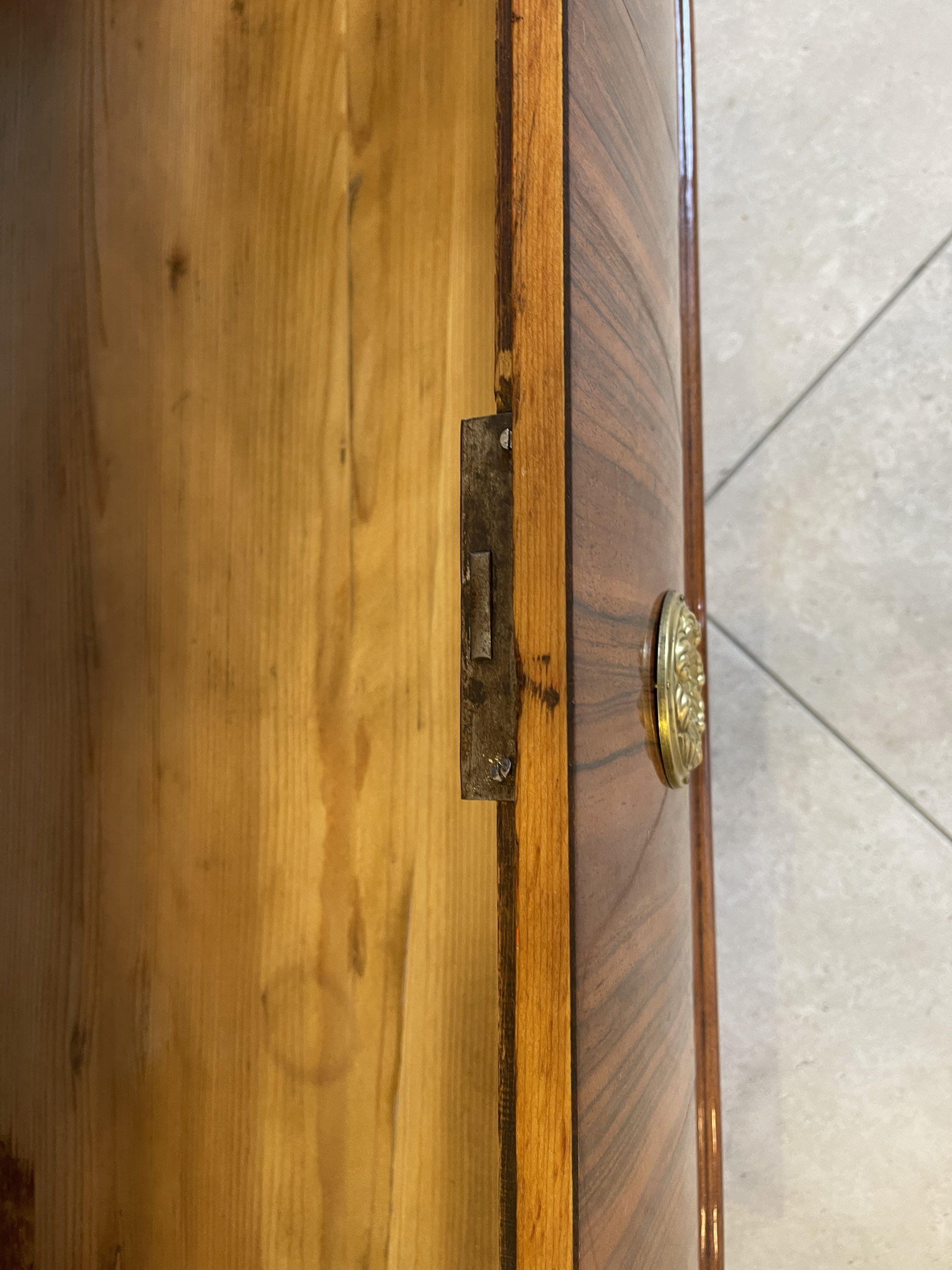 Biedermeier-Barock-53 Restaurierte Nussholzfurnierte Biedermeier Schreibkommode A4021