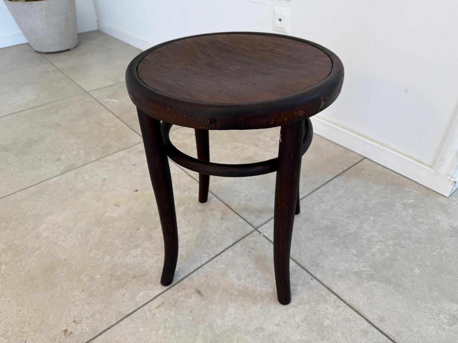 Antiker Jugendstil Hocker aus Holz | 19. Jahrhundert G1757