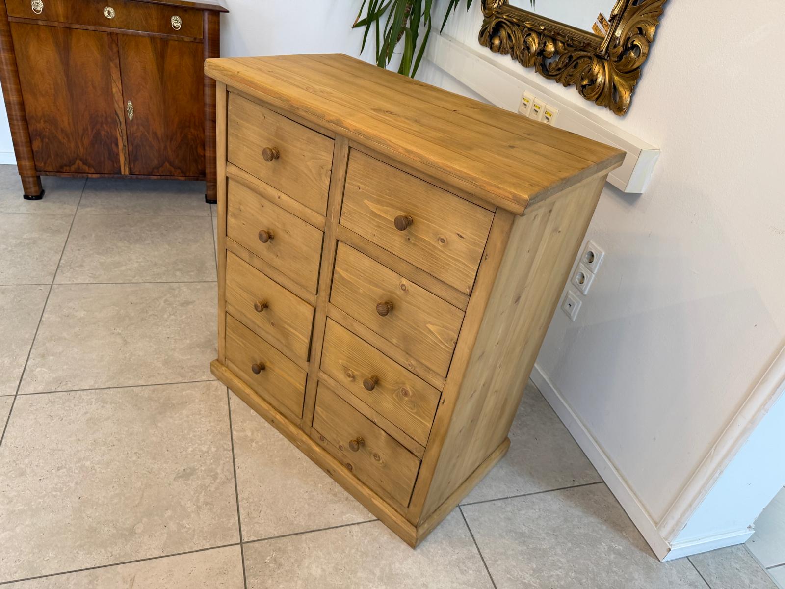 Bäuerliche 8 Ladenkommode Apothekerschrank Altholzkommode Weichholz D2307