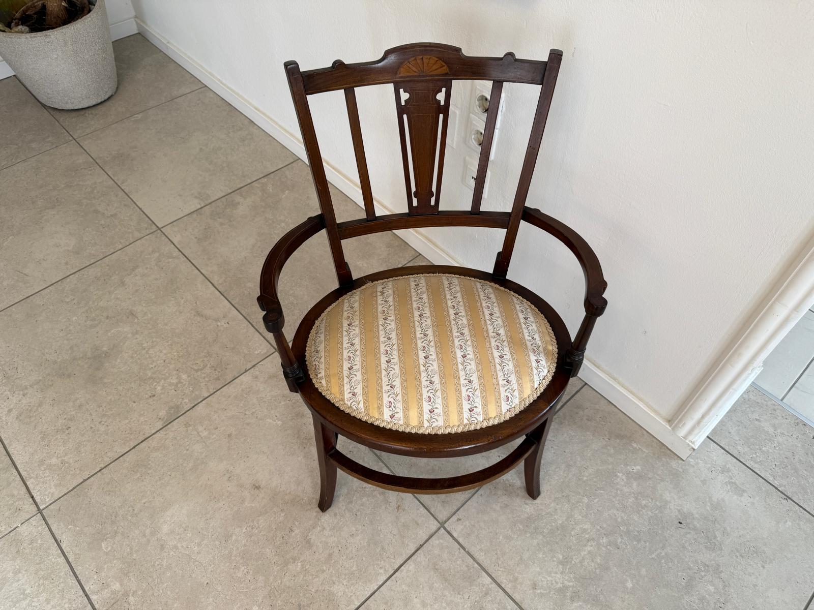 Biedermeier Sessel Nussholz Armlehnstuhl Mahagonie G1864