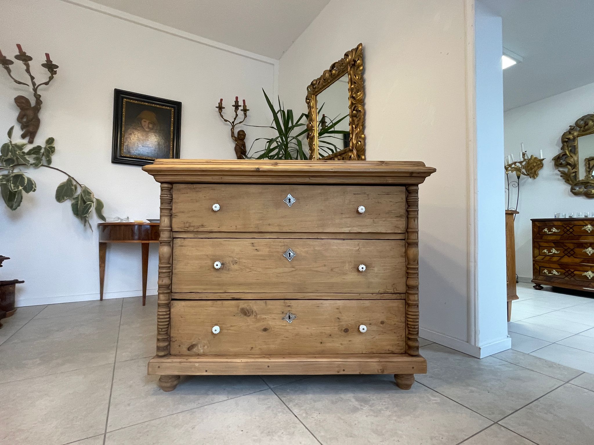 de67c8f2-81cf-4900-821e-b5baf3f4c14b Restaurierte Biedermeier Kommode 3 Ladenkommode A5058