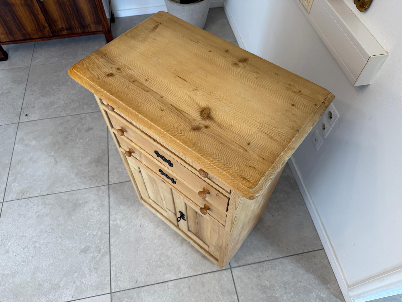 Bäuerliche Anrichte Kommode Laden Kasterl Antik Weichholz G2118