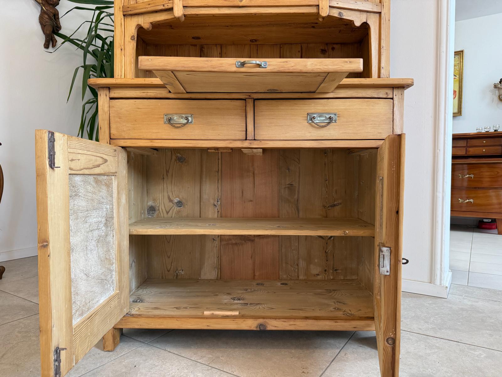 Jugendstil Küchenbuffet Antik Küchenschrank aus Naturholz G1825