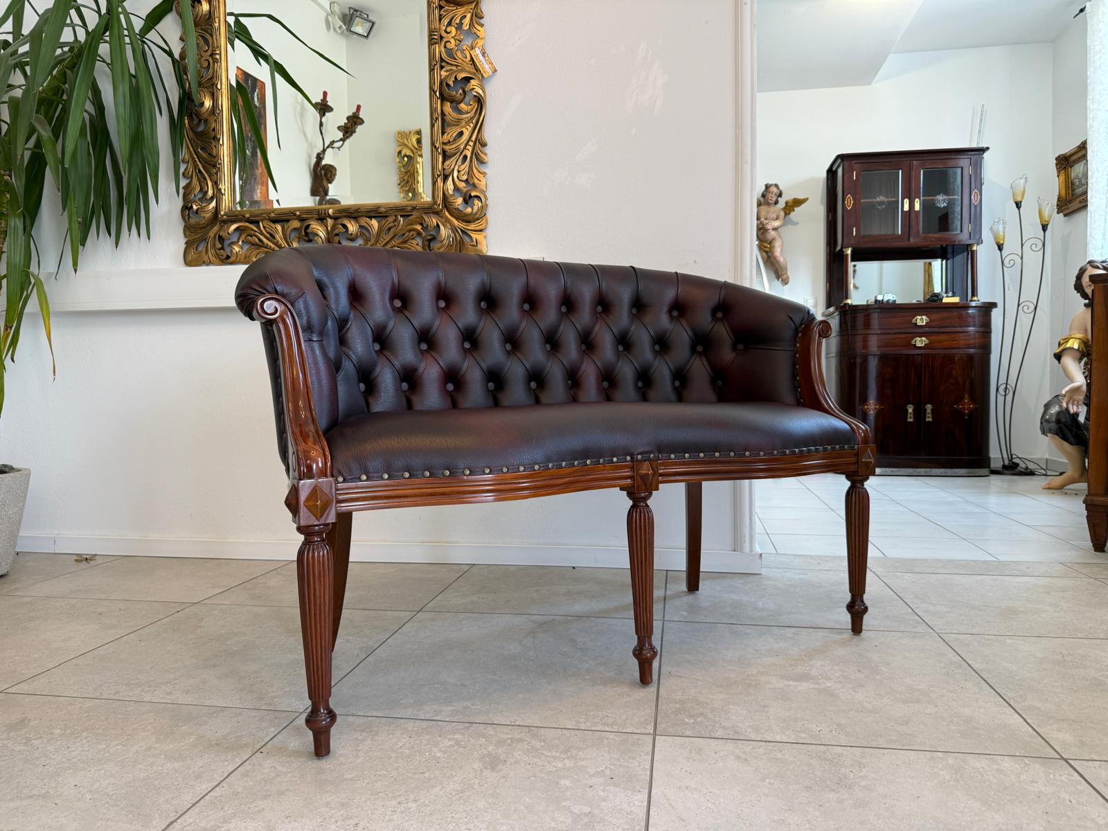 Chesterfield 2er Clubsofa Diwan Couch Oxblood Kultmöbel D2517