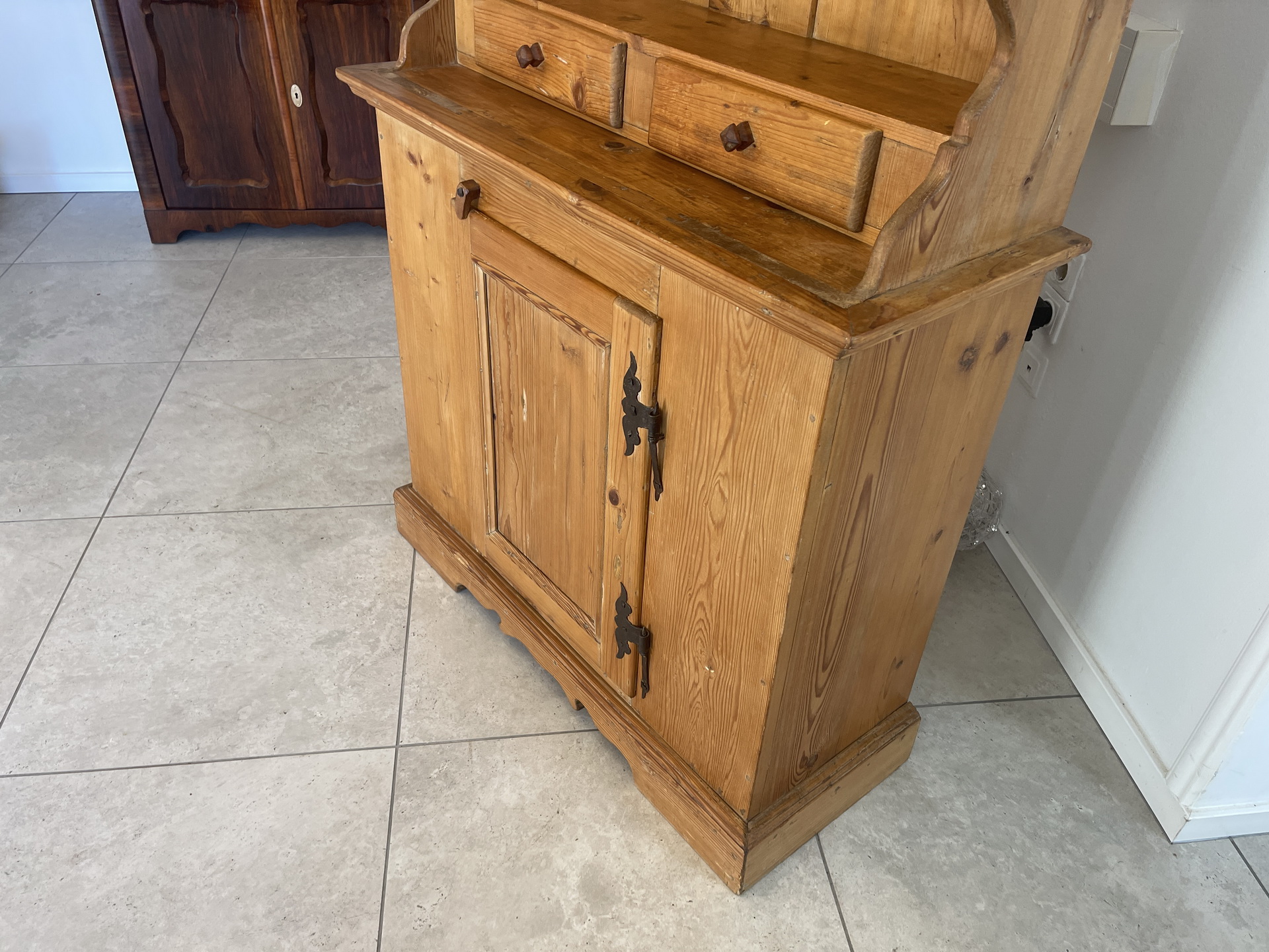 Bauernschrank-189 Bäuerliche Anrichte Etagere Kommode Kasterl B1949